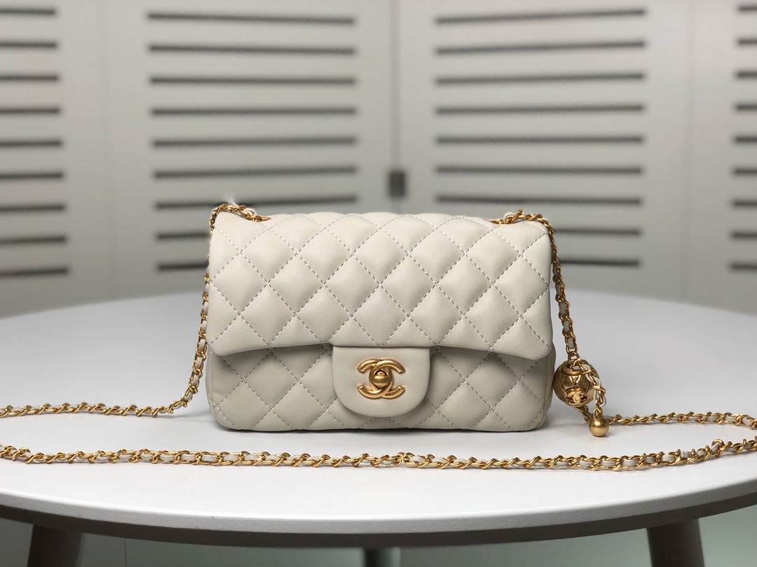 Chanel Cross Body Metal Ball Chain Shoulder Bag Handbag