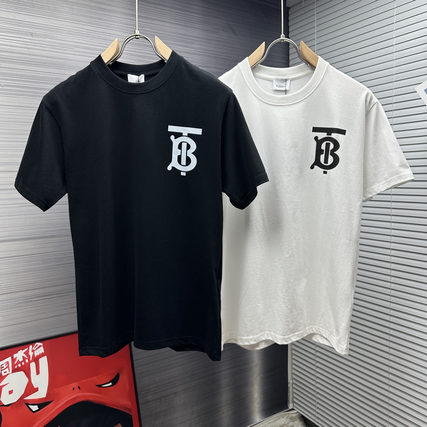 Burberry T-Shirts 007