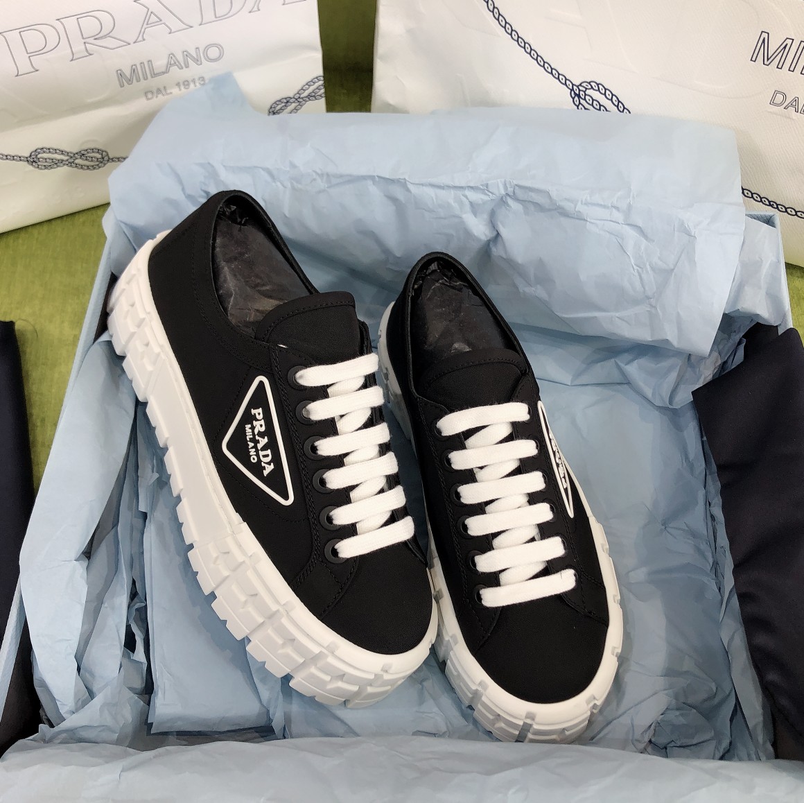 Prada casual shoes PD001