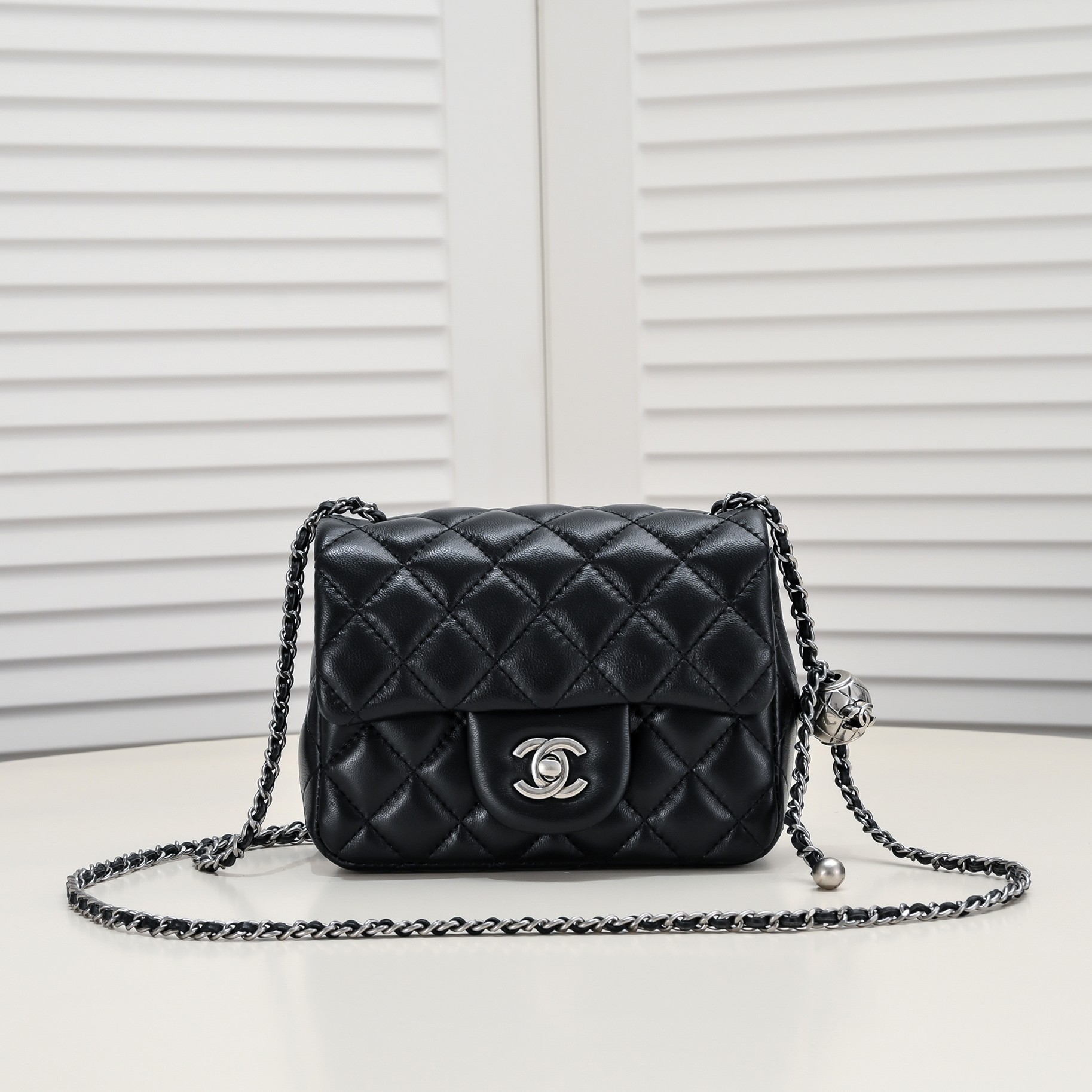 Chanel Cross Body Metal Ball Chain Shoulder Bag Handbag
