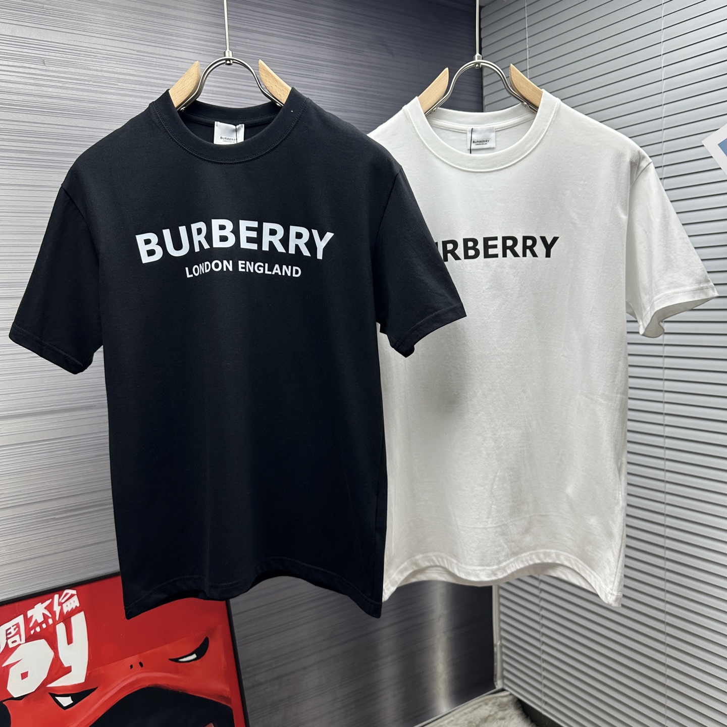 Burberry T-Shirts 011