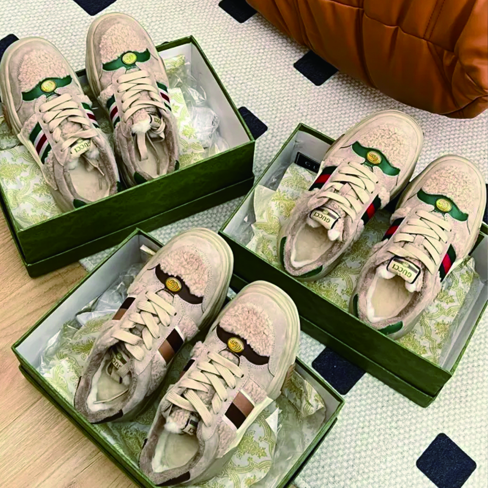 Gucci 022 Casual shoes XM092