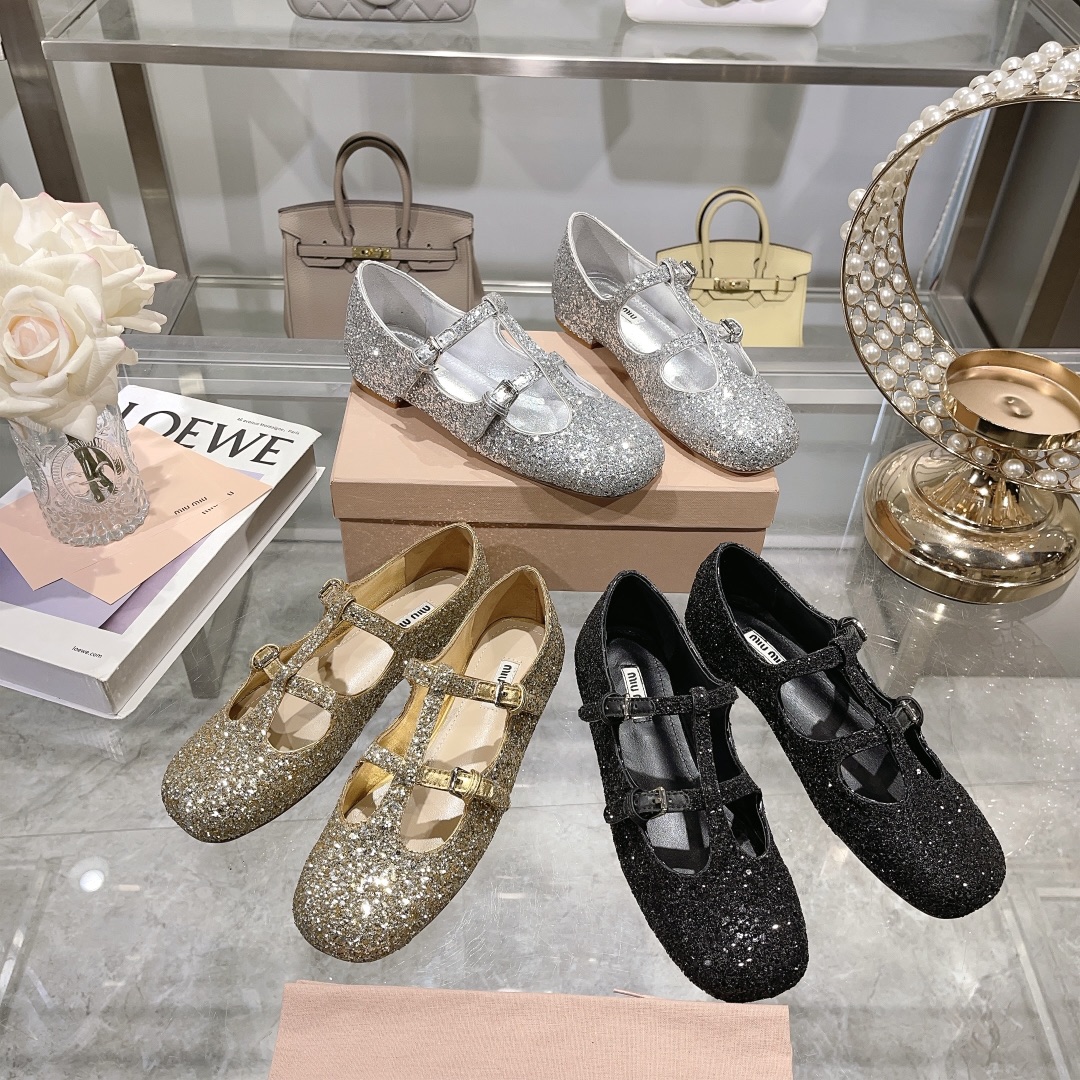 Miu Miu 003 Casual shoes XM092
