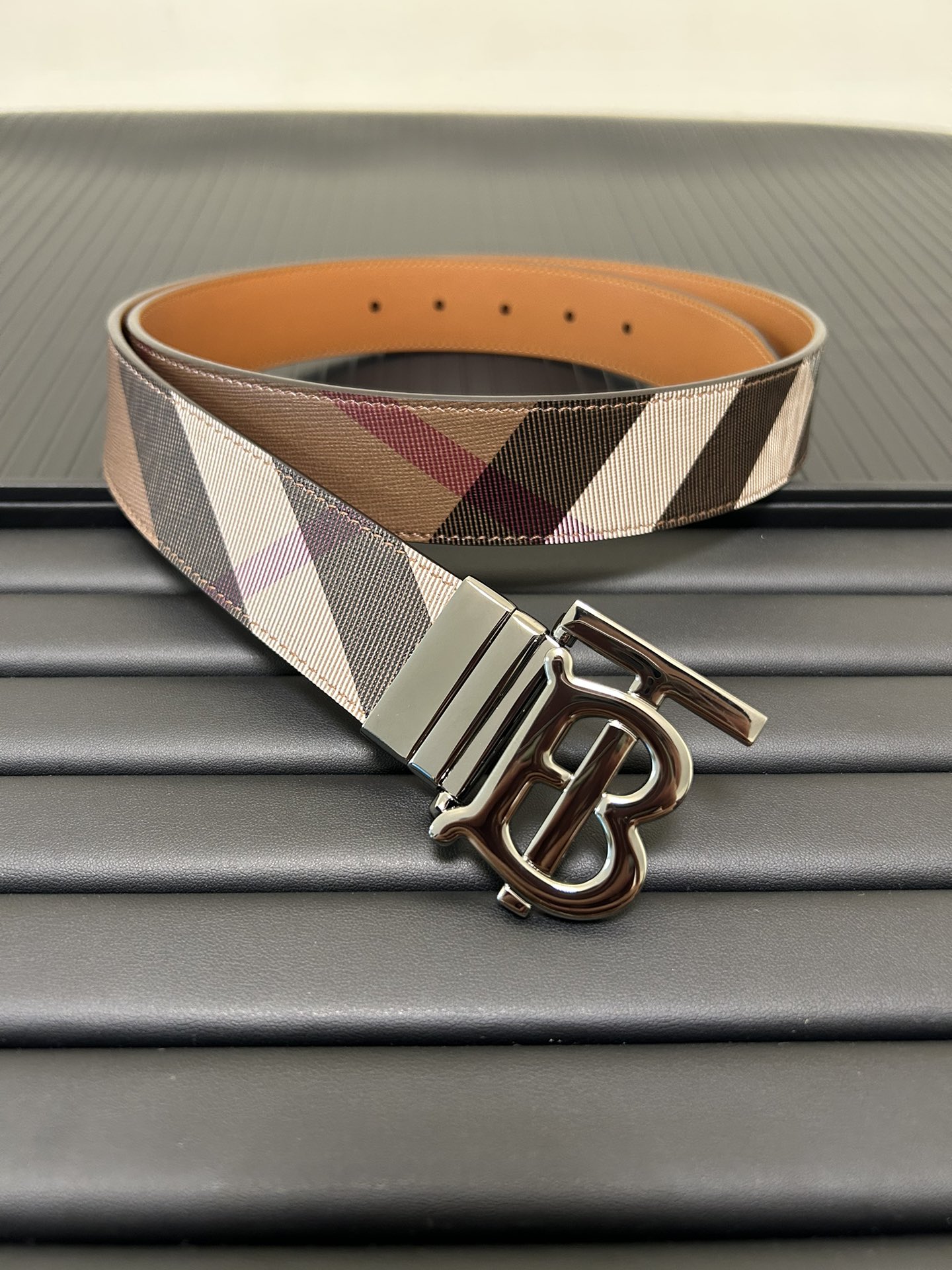 Burberry Leather Belts 1:1 Mirror Version