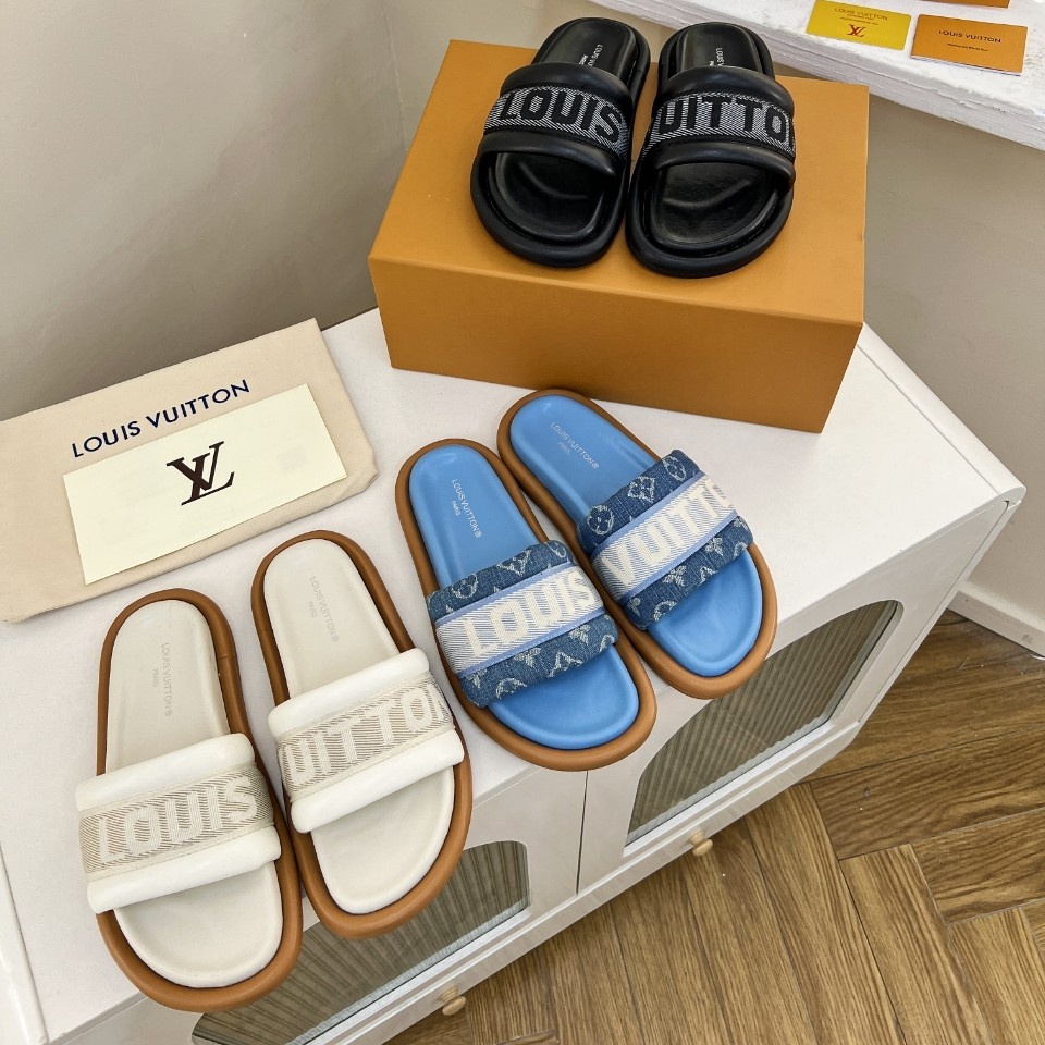 Louis Vuitton Shoes Spring and summer new couple slippers