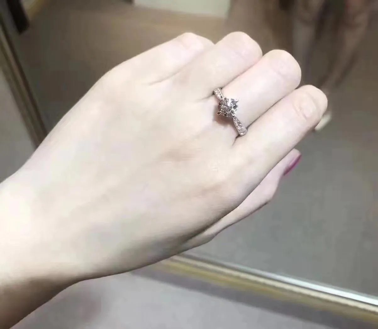 Superior Quality Tiffany Ring Round Diamond Dupe Narrow Design Best Gift