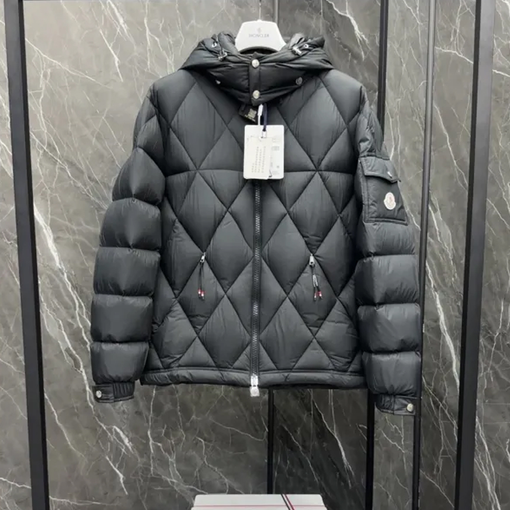 Moncler Down Jacket 002 FYZ024