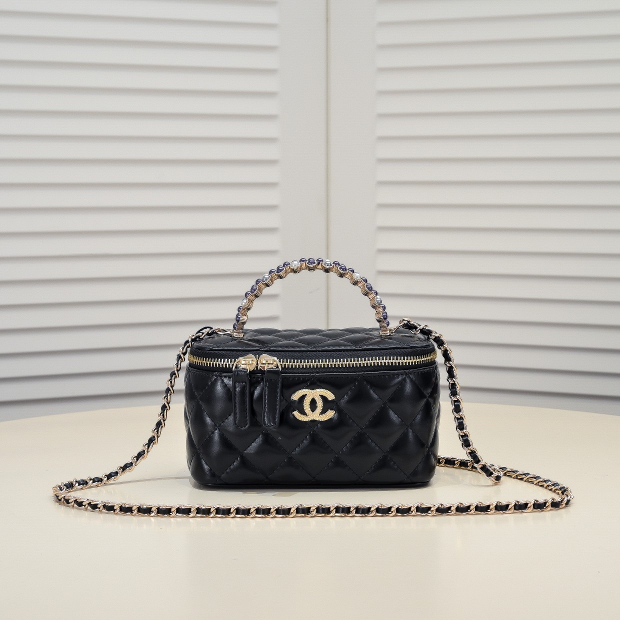 Chanel Pearl Handle Box Bag Makeup Shoulder Bag Handbag