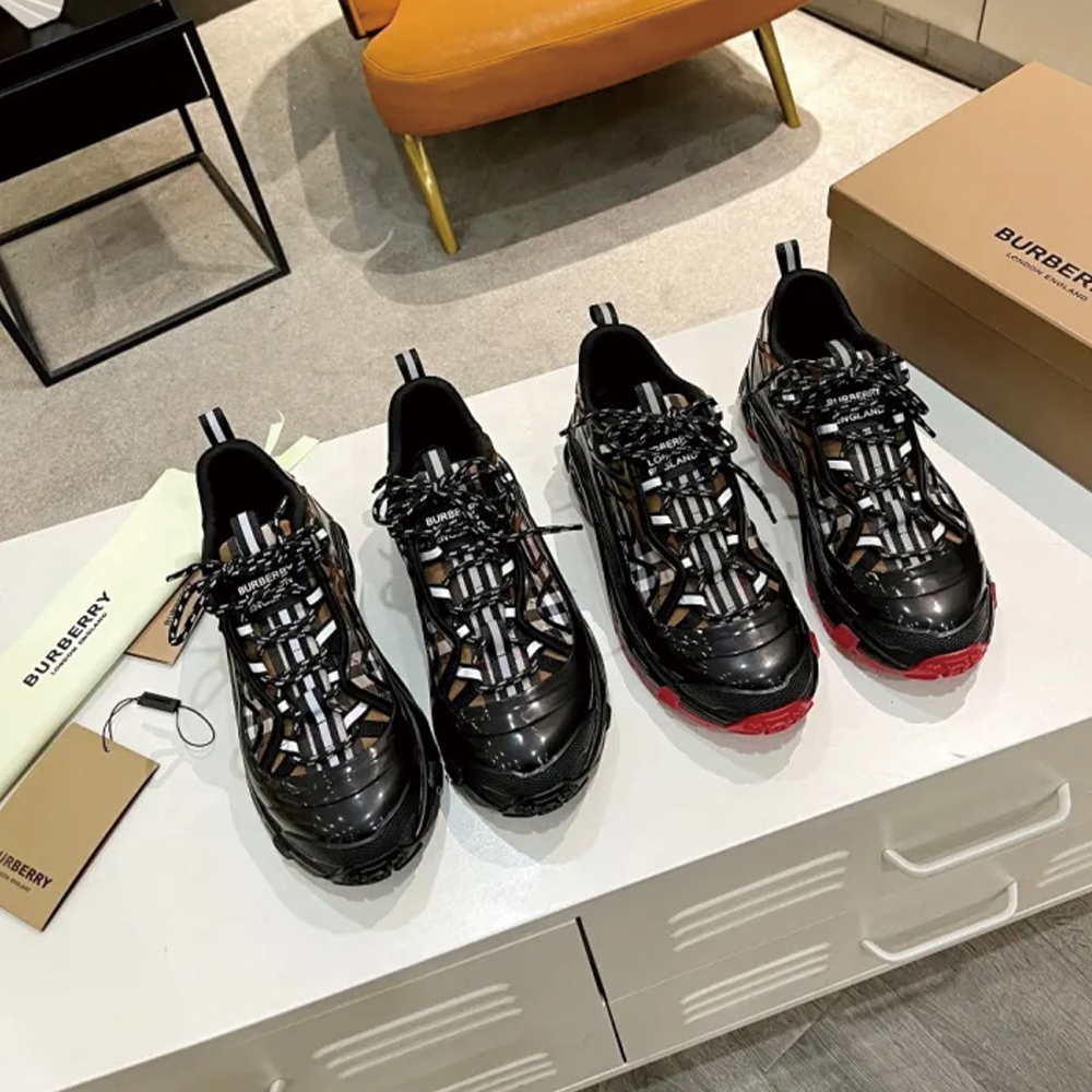 Burberry 001 Casual shoes XM533
