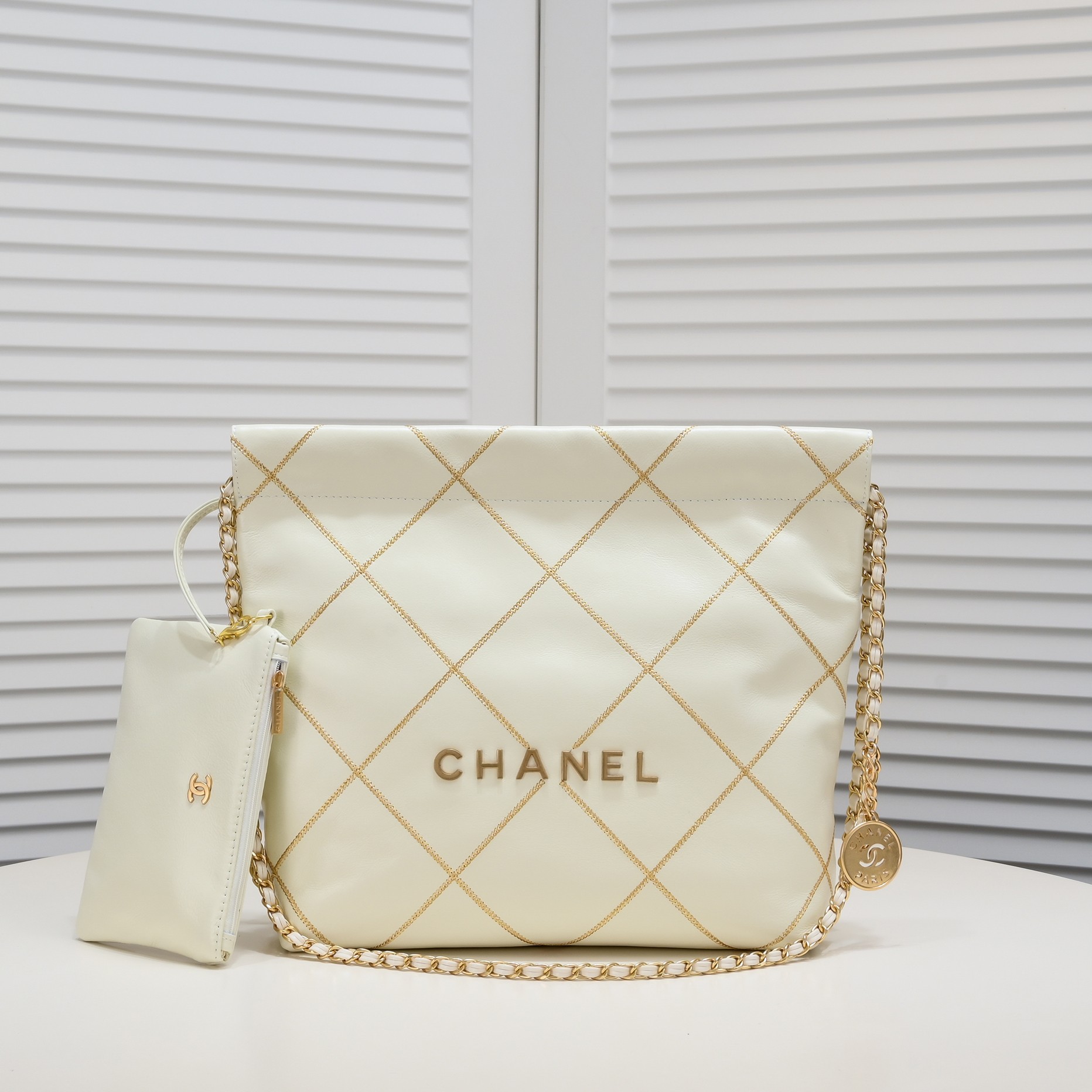 Chanel 22 Bag Pearl Bag Golden Thread Shoulder Bag Handbag