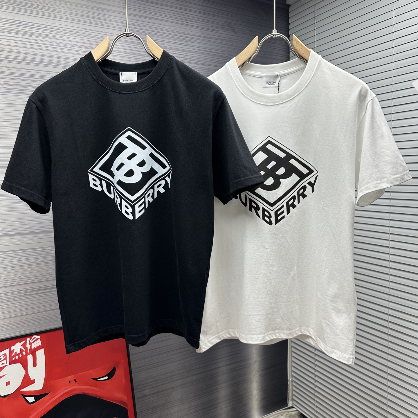 Burberry T-Shirts 008