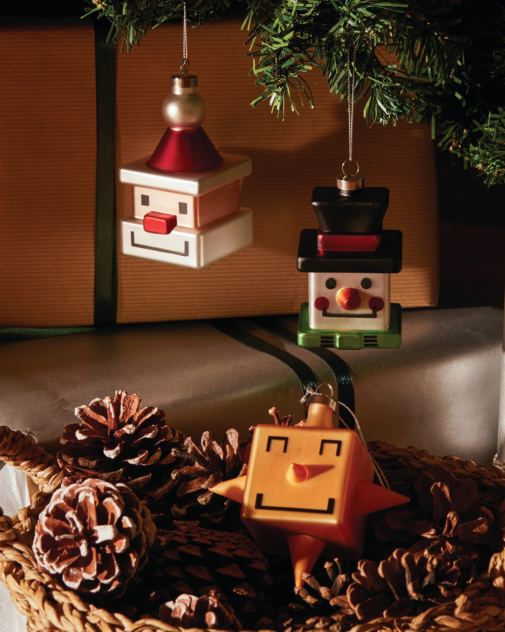 Santa Cube Christmas ornament Design Marcello Jori, Massimo Giacon