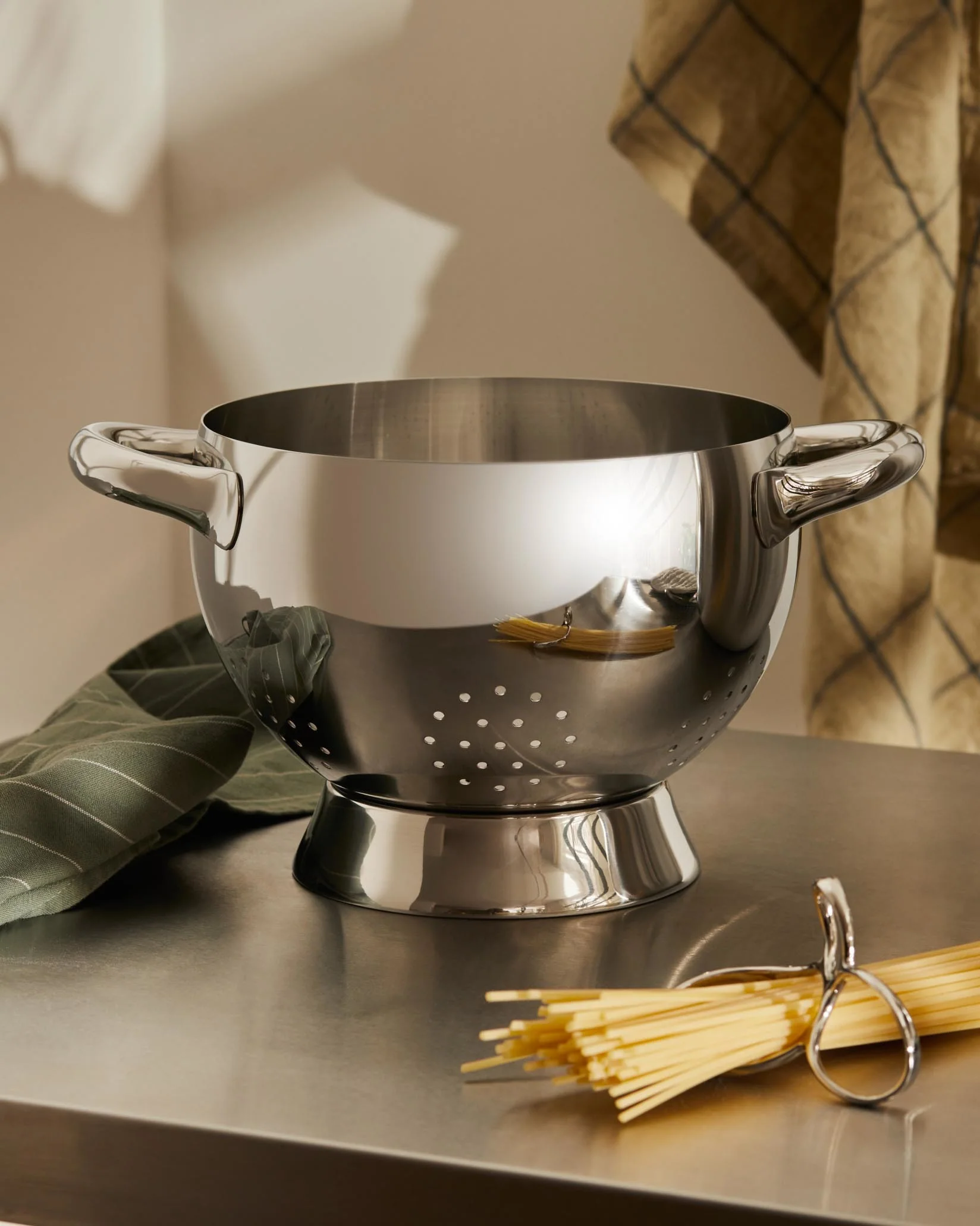 Mami Colander Design Stefano Giovannoni