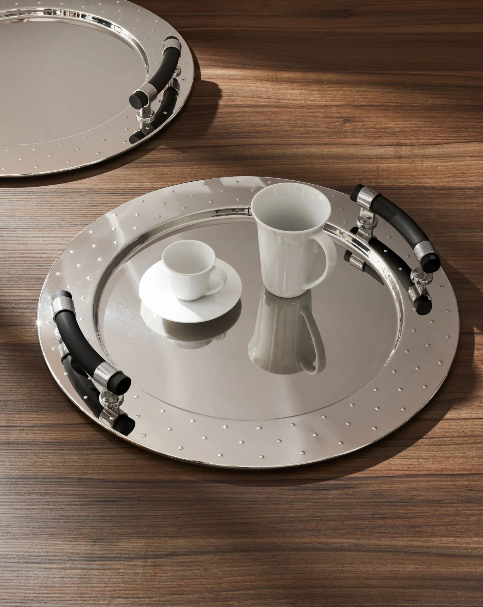 MGVASS Round tray with handles Design Michael Graves