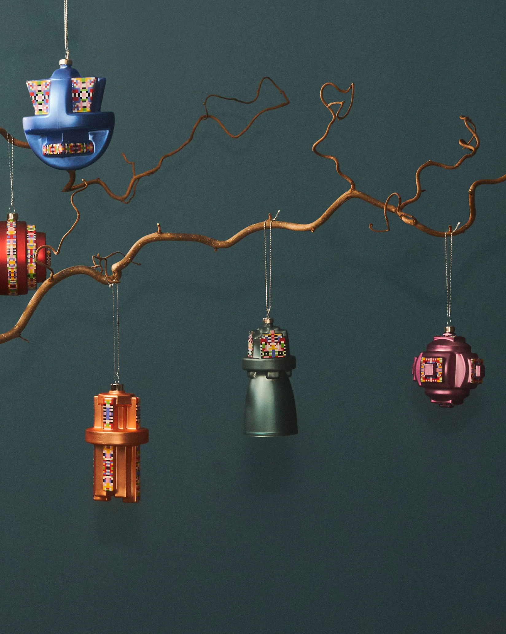 Holyhedrics - Fractal Christmas tree ornament. Design Elena Salmistraro