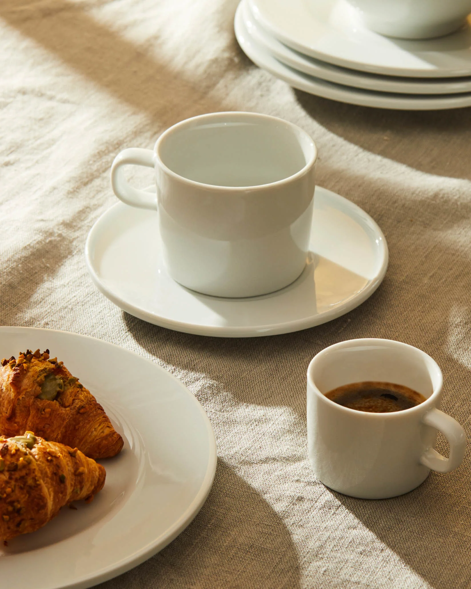 PlateBowlCup Saucer for teacup. 4 pieces Design Jasper Morrison