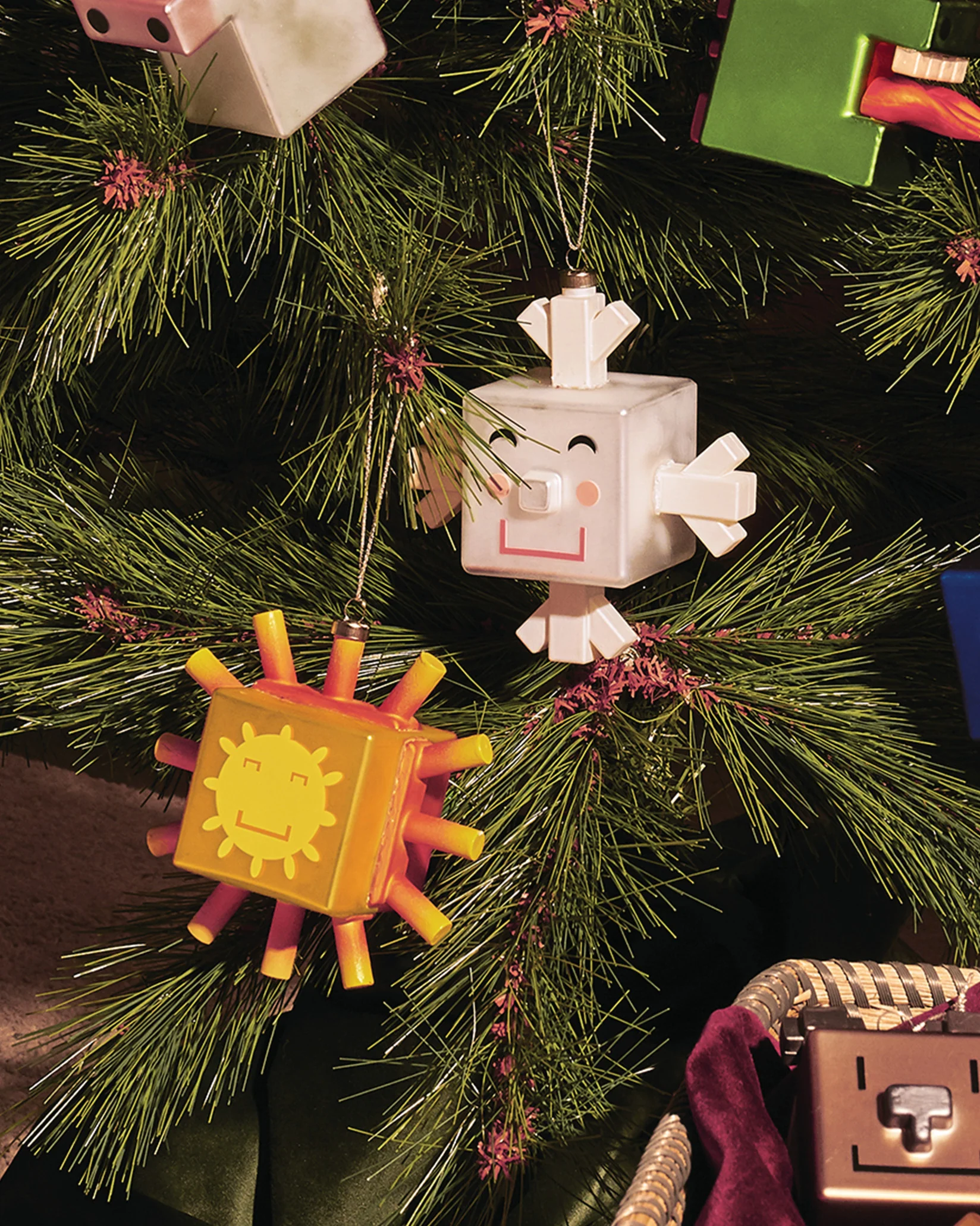 Snowray Christmas ornament Design Marcello Jori, Massimo Giacon