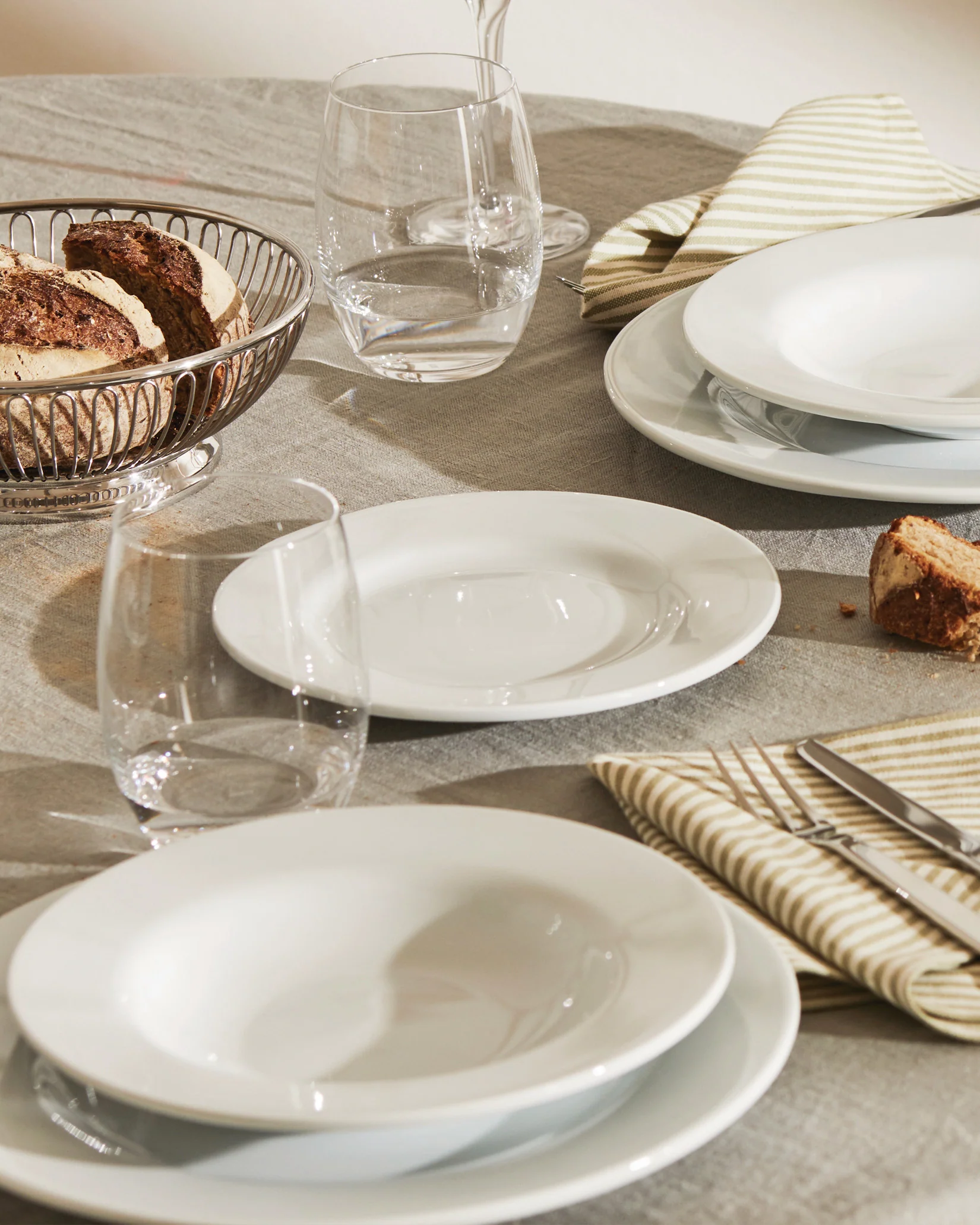 PlateBowlCup Side plate. 4 pieces Design Jasper Morrison