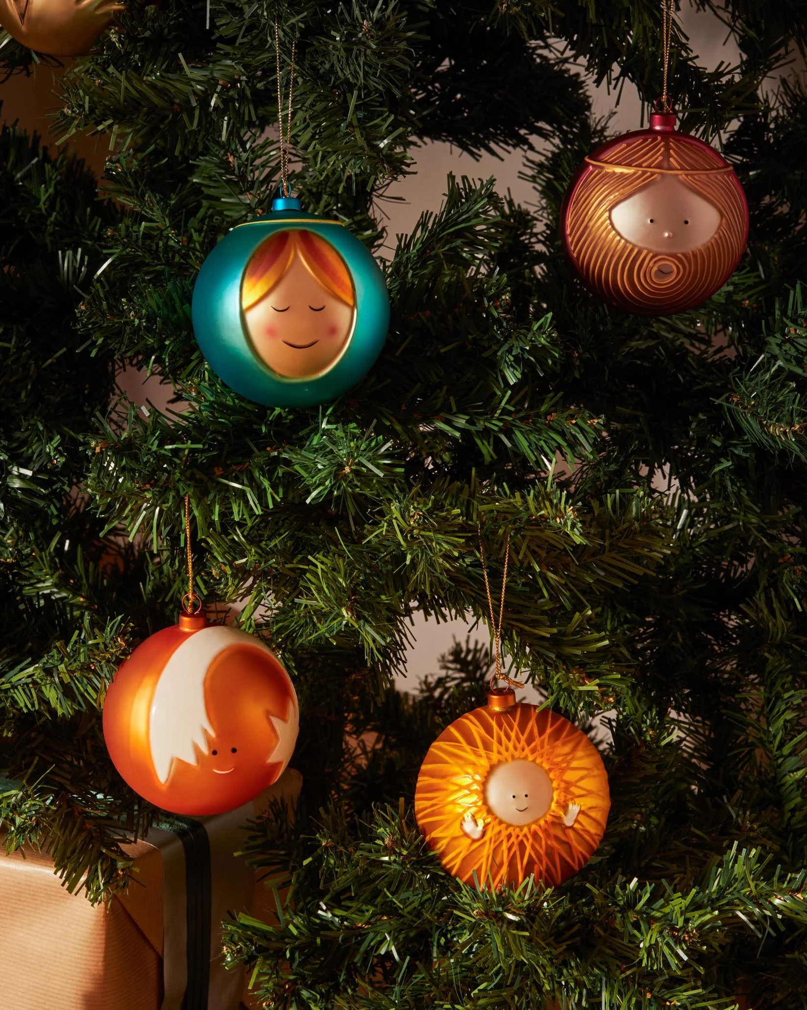 Madonna Christmas bauble Design Marcello Jori, LPWK