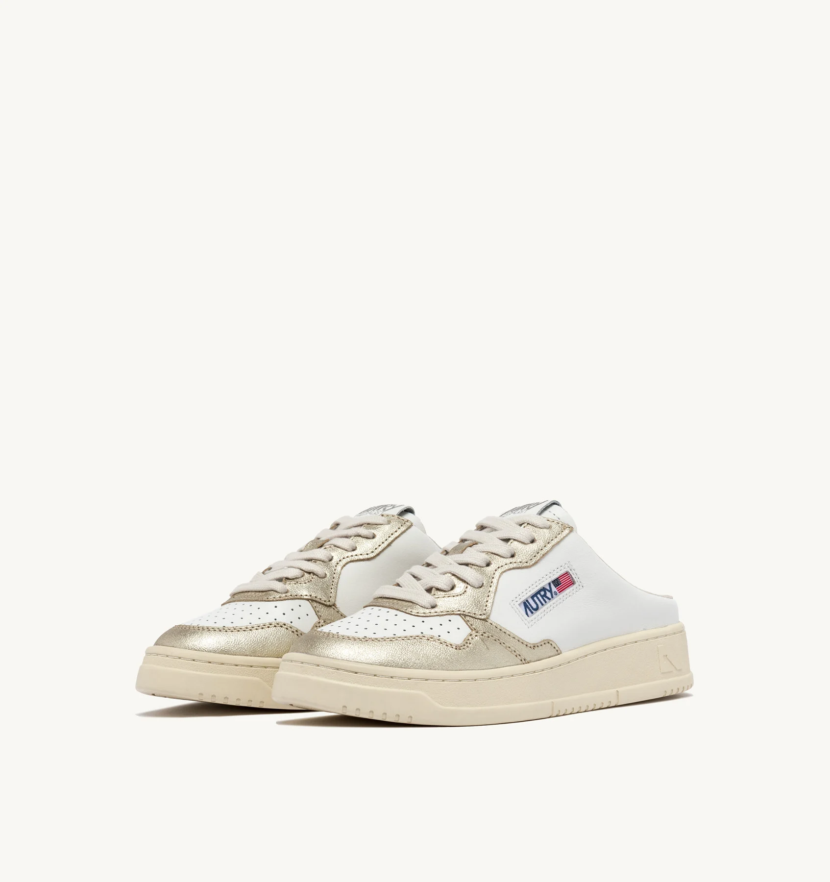 MEDALIST SABOT SNEAKERS IN WHITE AND PLATINUM LEATHER