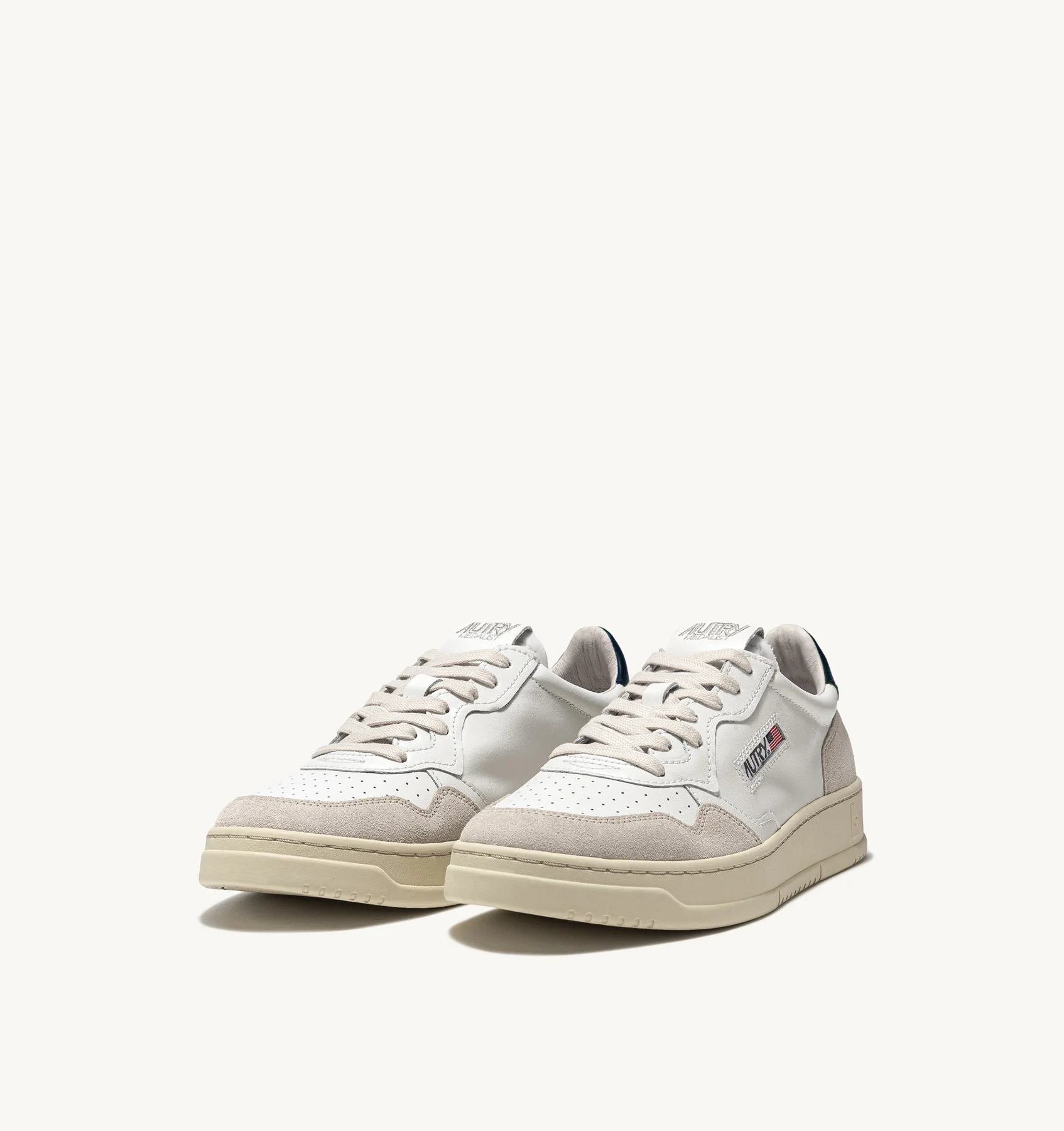 MEDALIST LOW SNEAKERS IN WHITE AND BLUE LEATHER AND BEIGE SUEDE