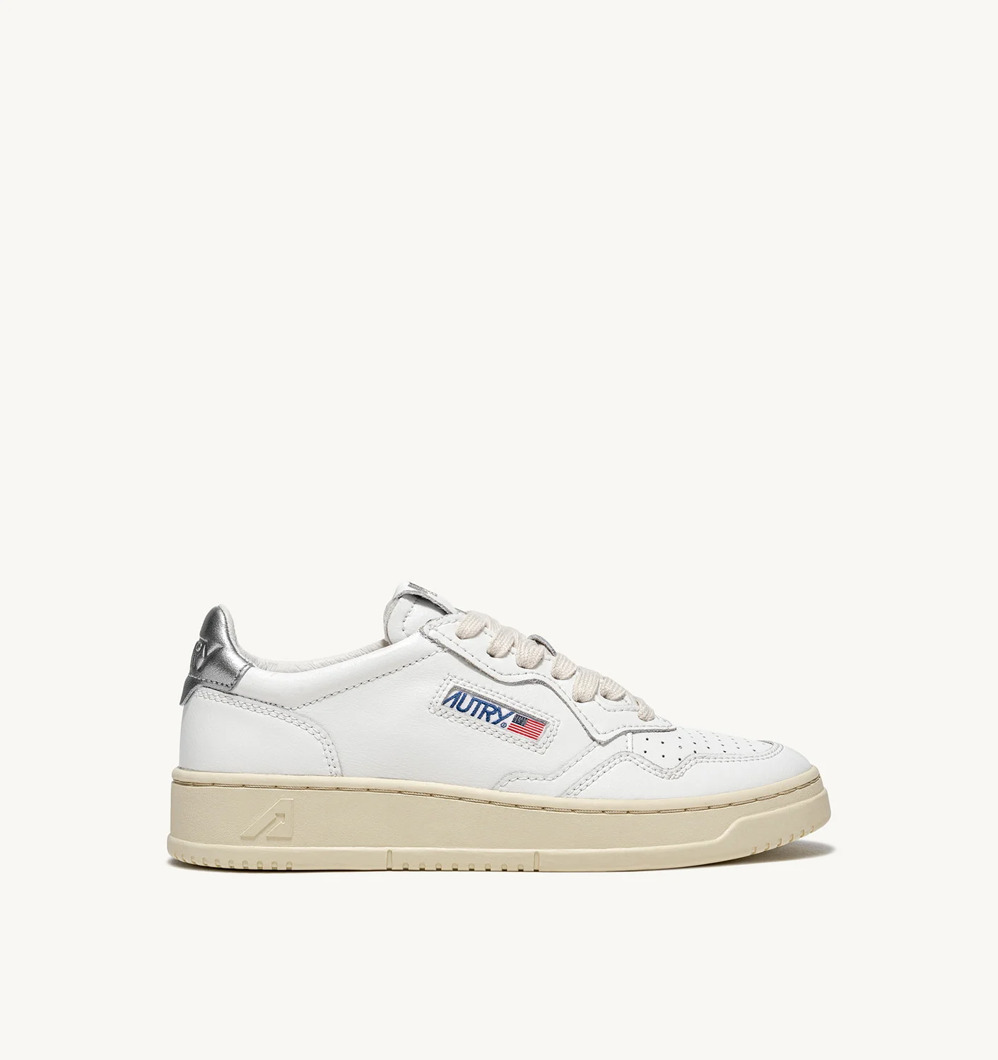 MEDALIST LOW SNEAKERS IN WHITE AND SILVER LEATHER