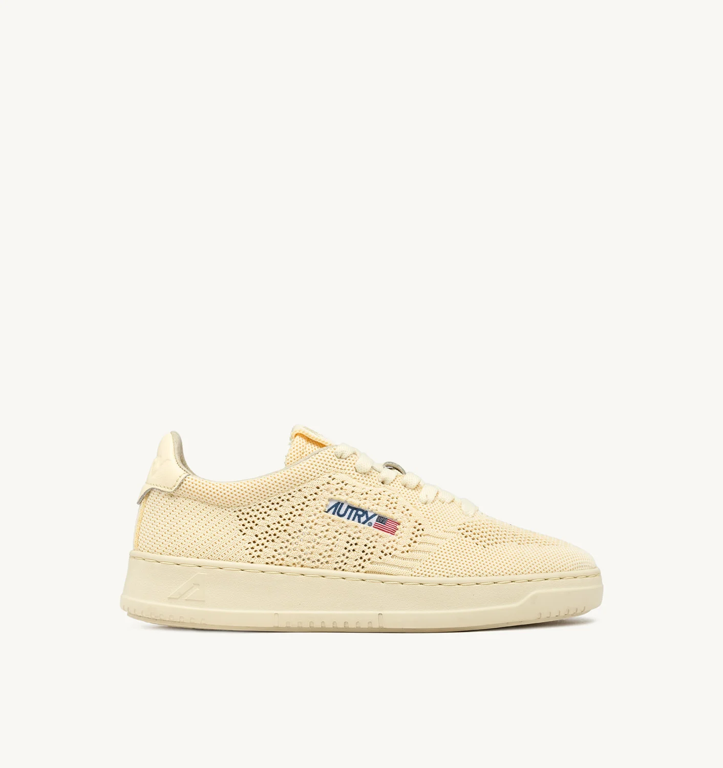 EASEKNIT MEDALIST LOW SNEAKERS IN PEARSORBET COLOR FABRIC