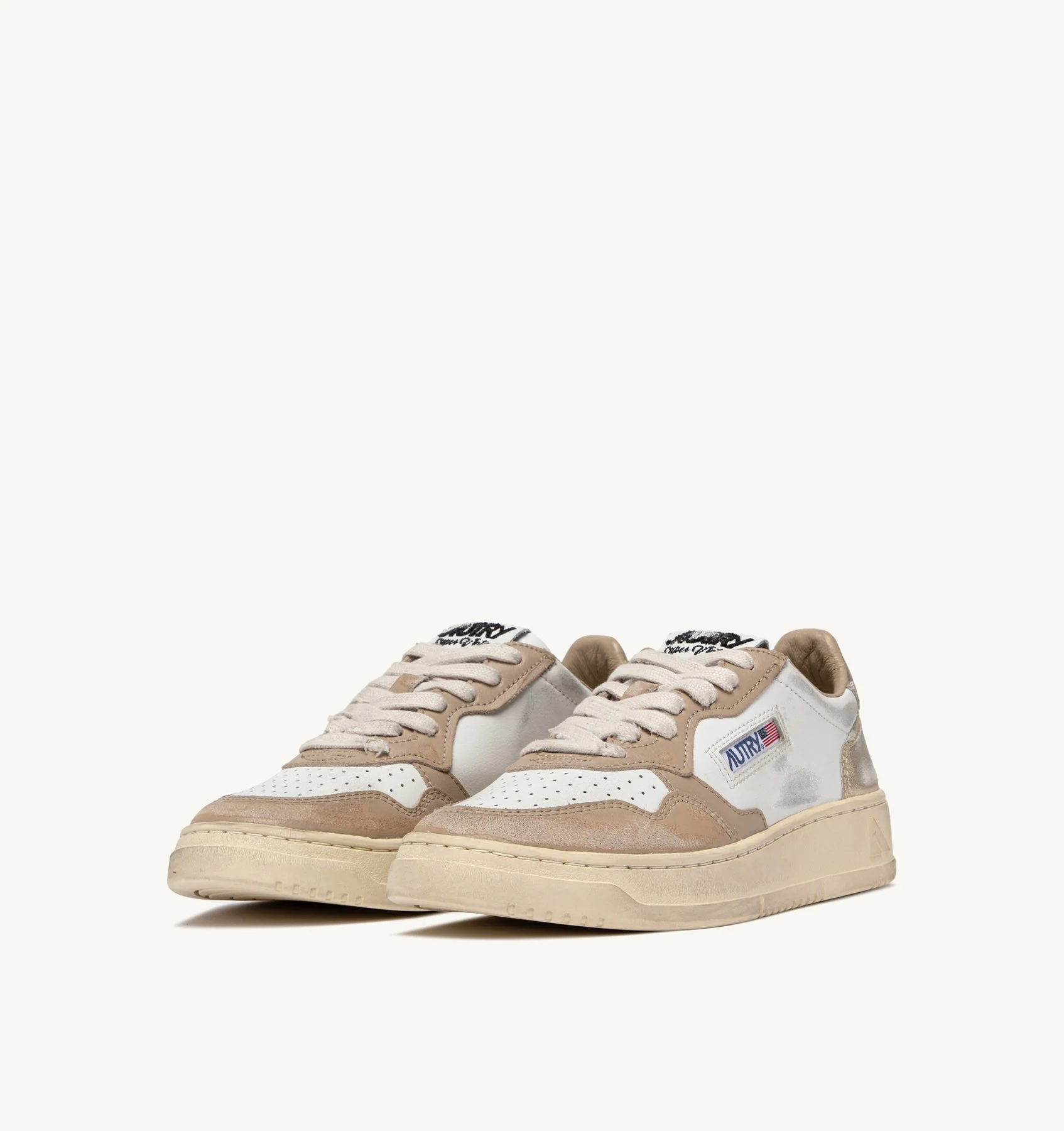 MEDALIST LOW SUPER VINTAGE SNEAKERS IN WHITE, BEIGE AND PLATINUM LEATHER