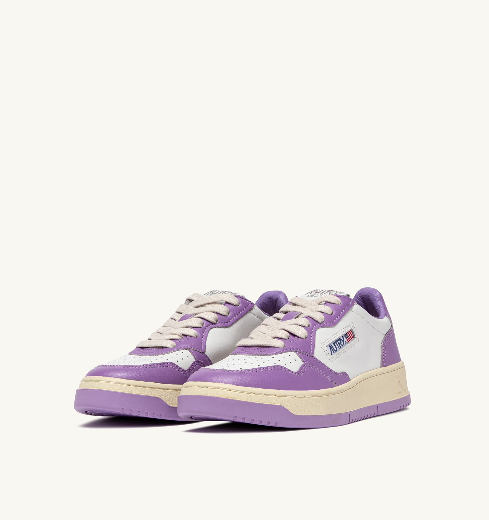 MEDALIST LOW SNEAKERS IN LEATHER COLOR WHITE AND LILAC