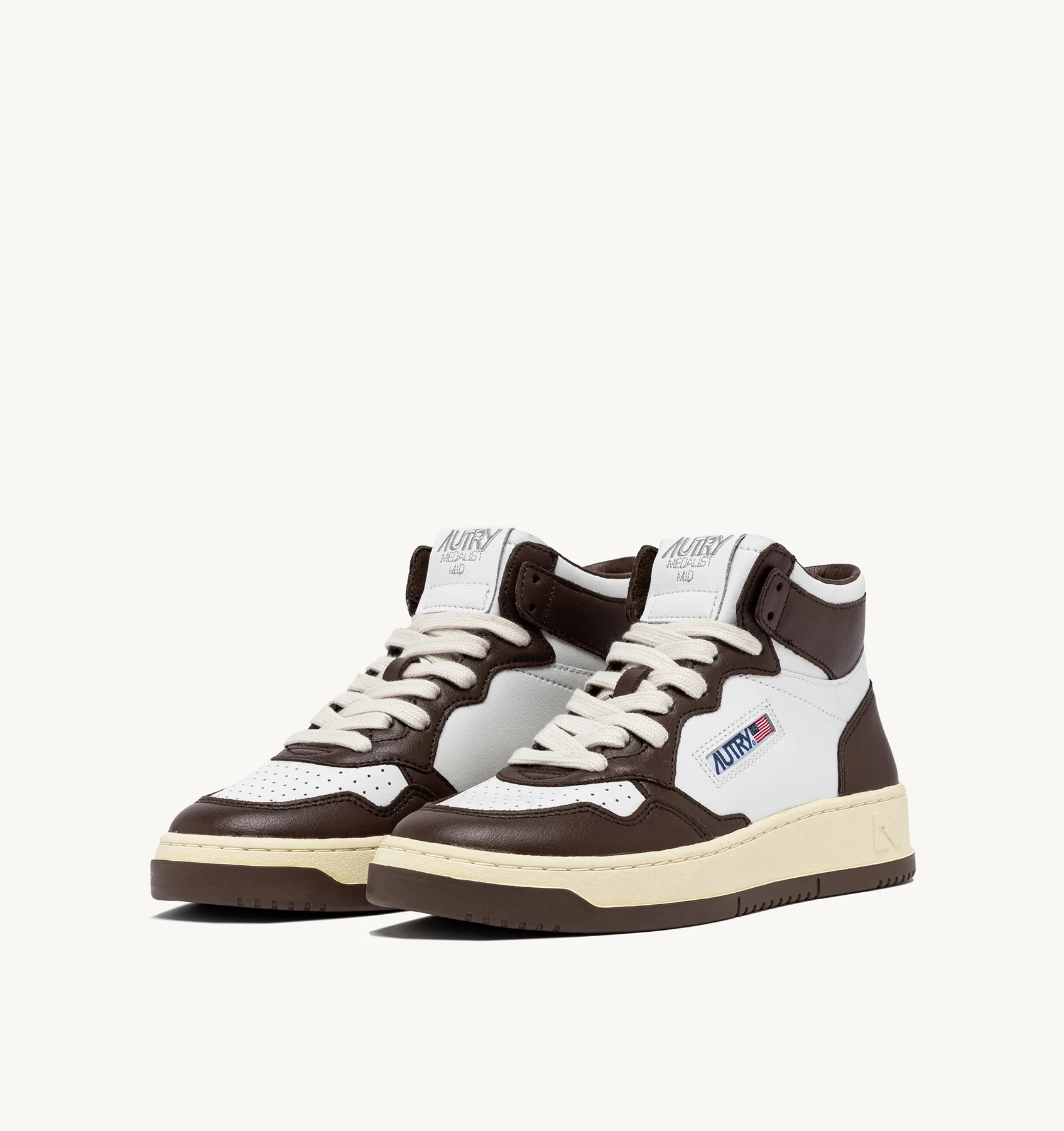 MEDALIST MID BICOLOR SNEAKERS IN WHITE AND CHESTNUT LEATHER