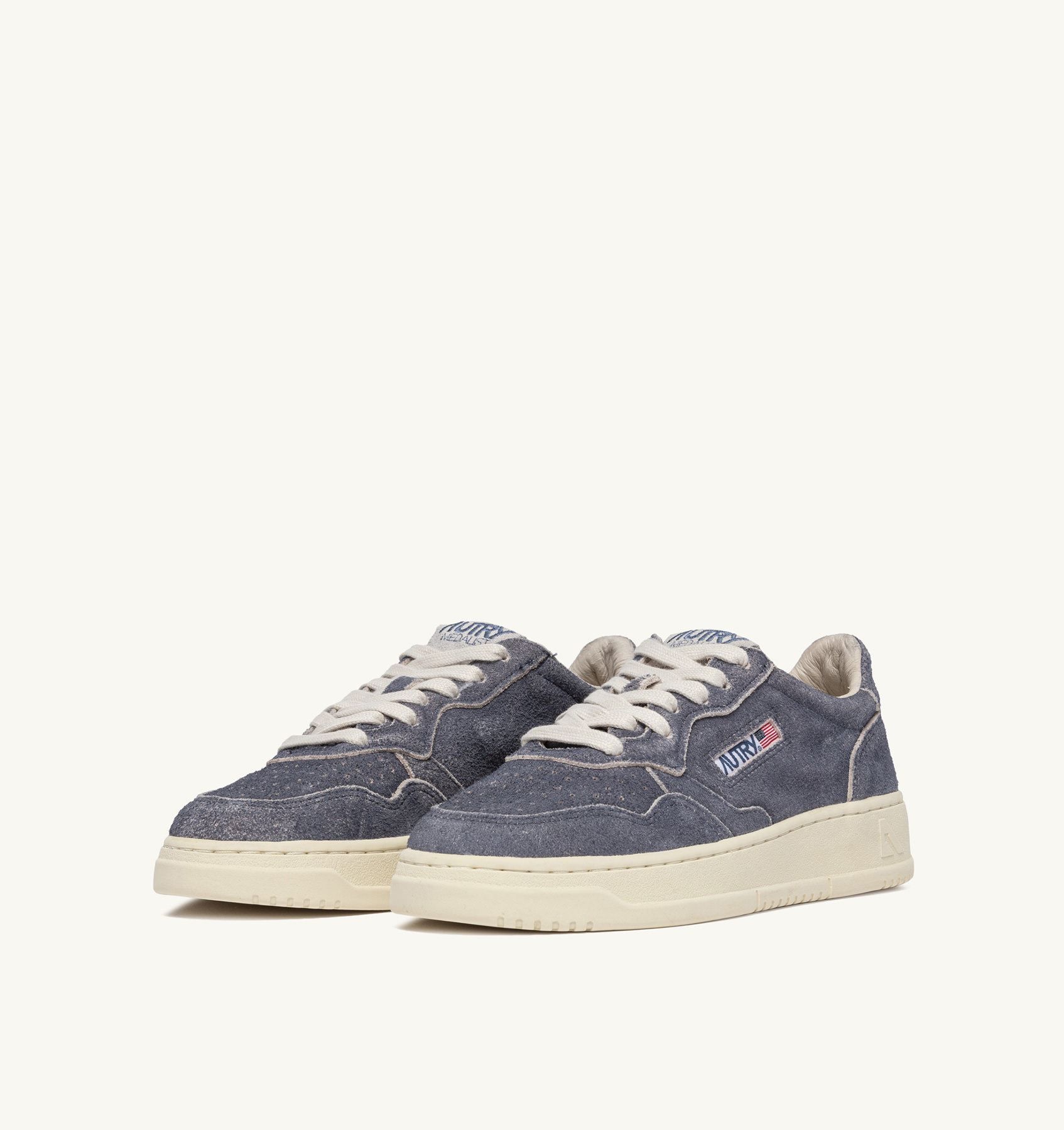 MEDALIST LOW SNEAKERS IN SUEDE COLOR CHINA
