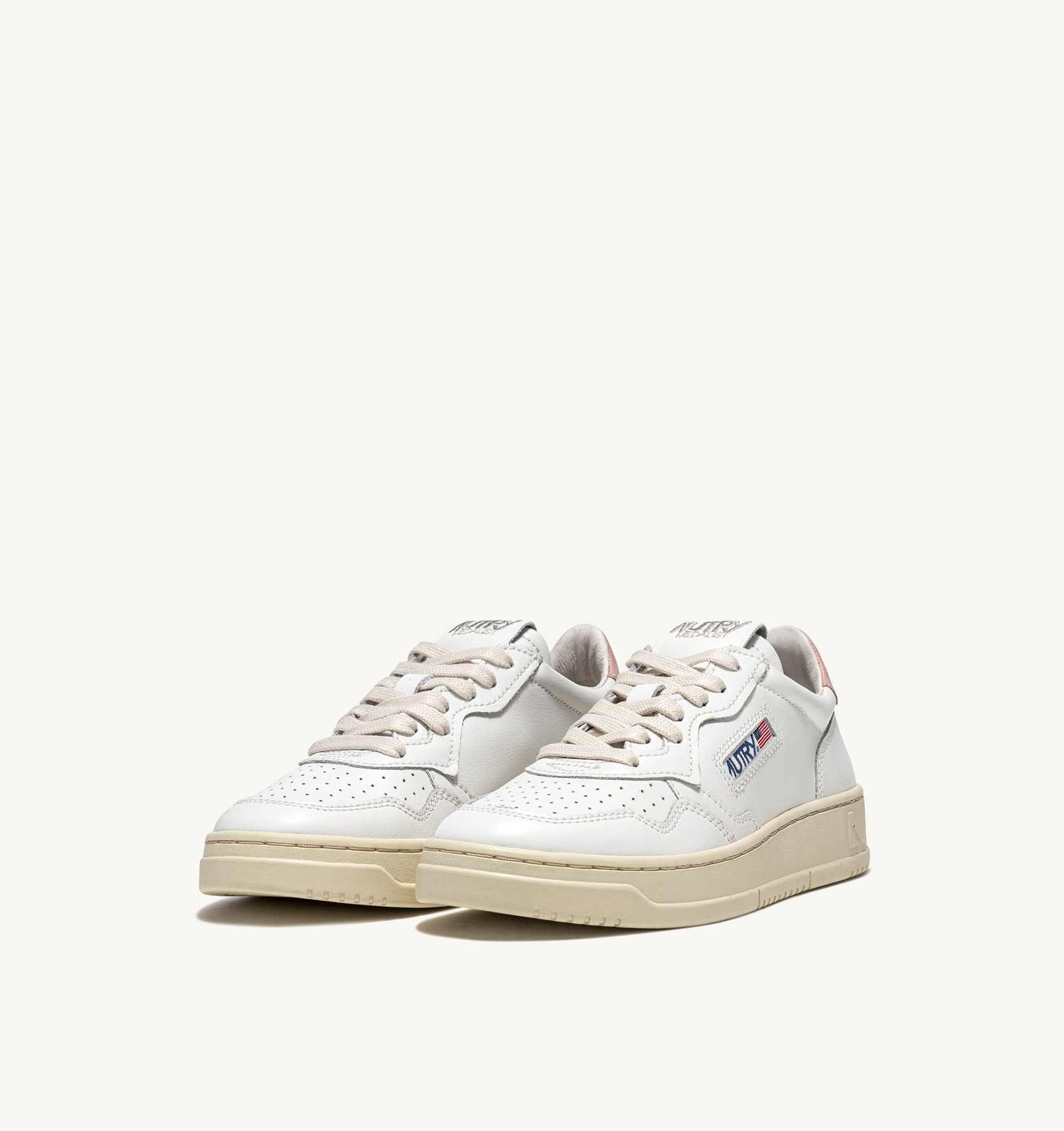 MEDALIST LOW SNEAKERS IN WHITE AND PINK LEATHER