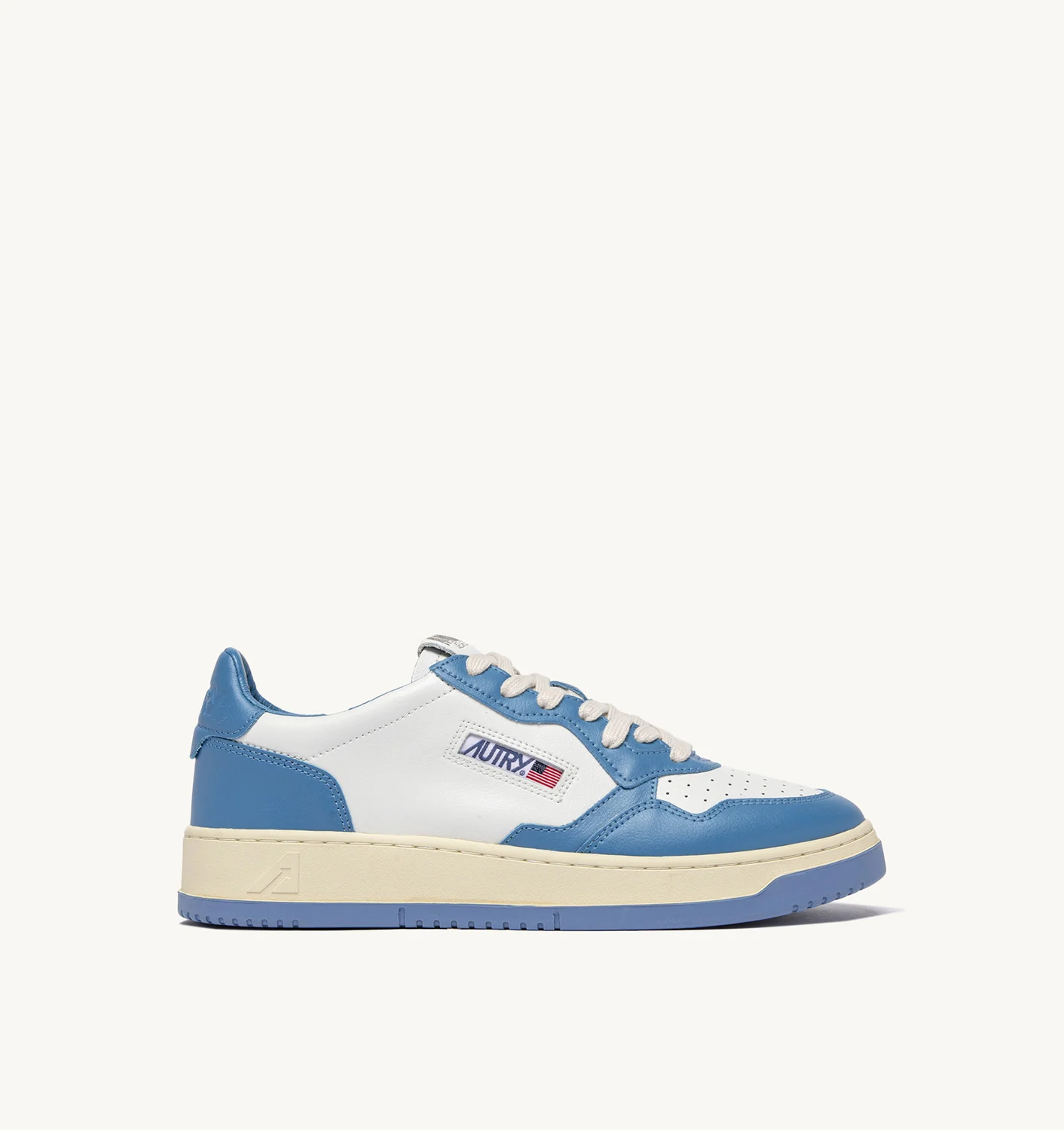 MEDALIST LOW BI-COLOR SNEAKERS IN WHITE AND AZURE LEATHER