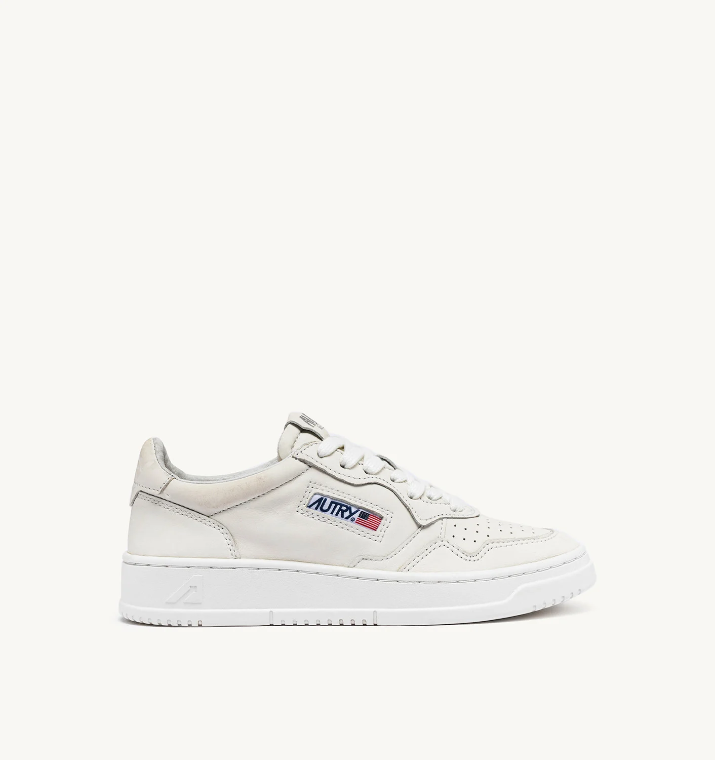 MEDALIST LOW SNEAKER IN OPTICAL WHITE GOAT LEATHER