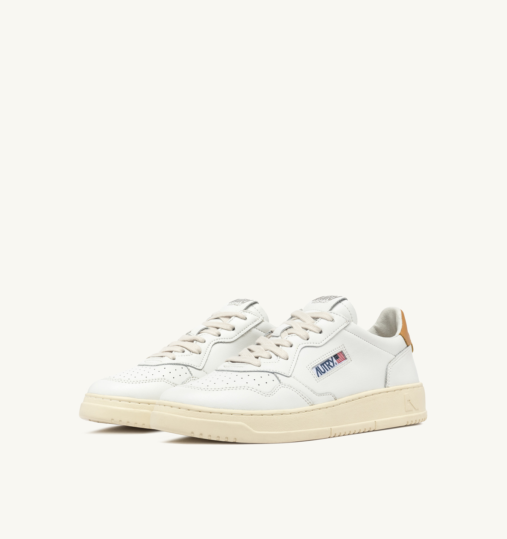 MEDALIST LOW SNEAKERS IN WHITE AND HONEY-YELLOW LEATHER