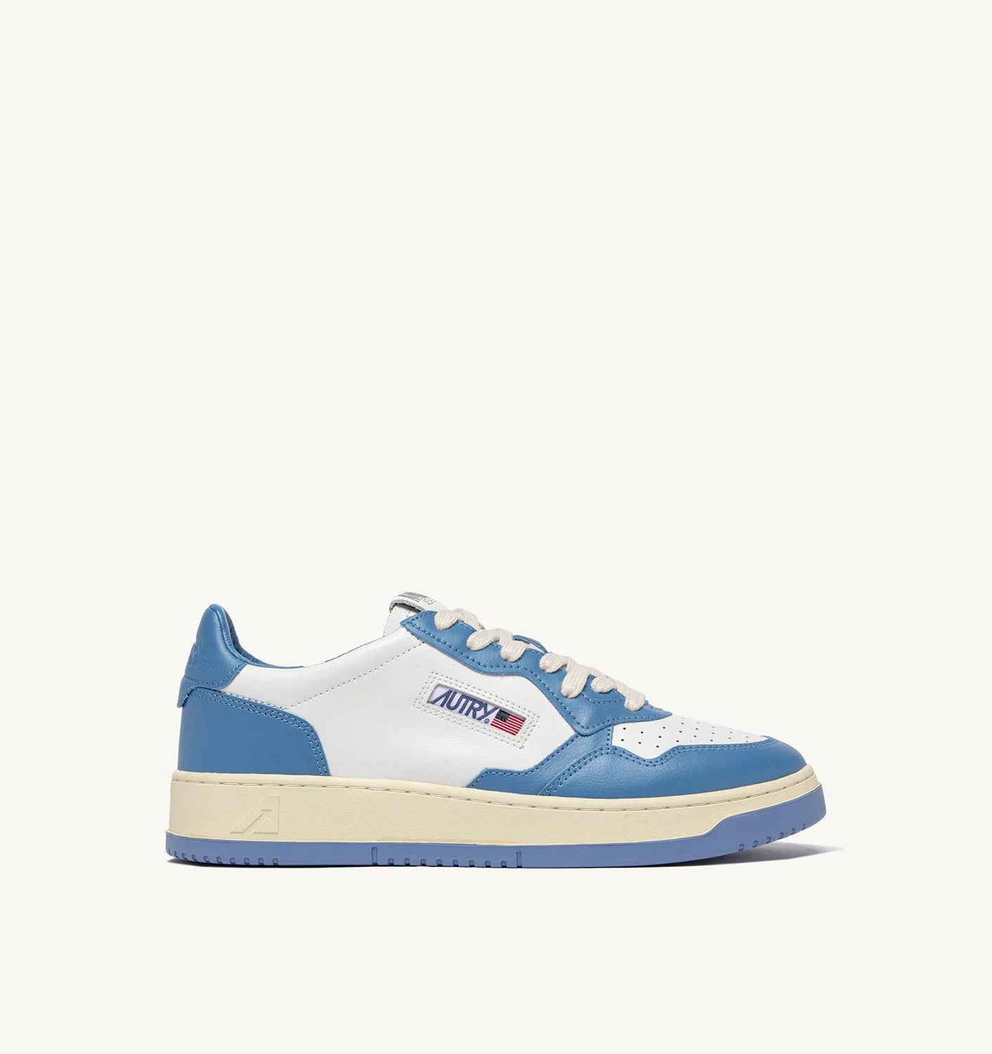 MEDALIST LOW BI-COLOR SNEAKERS IN WHITE AND AZURE LEATHER