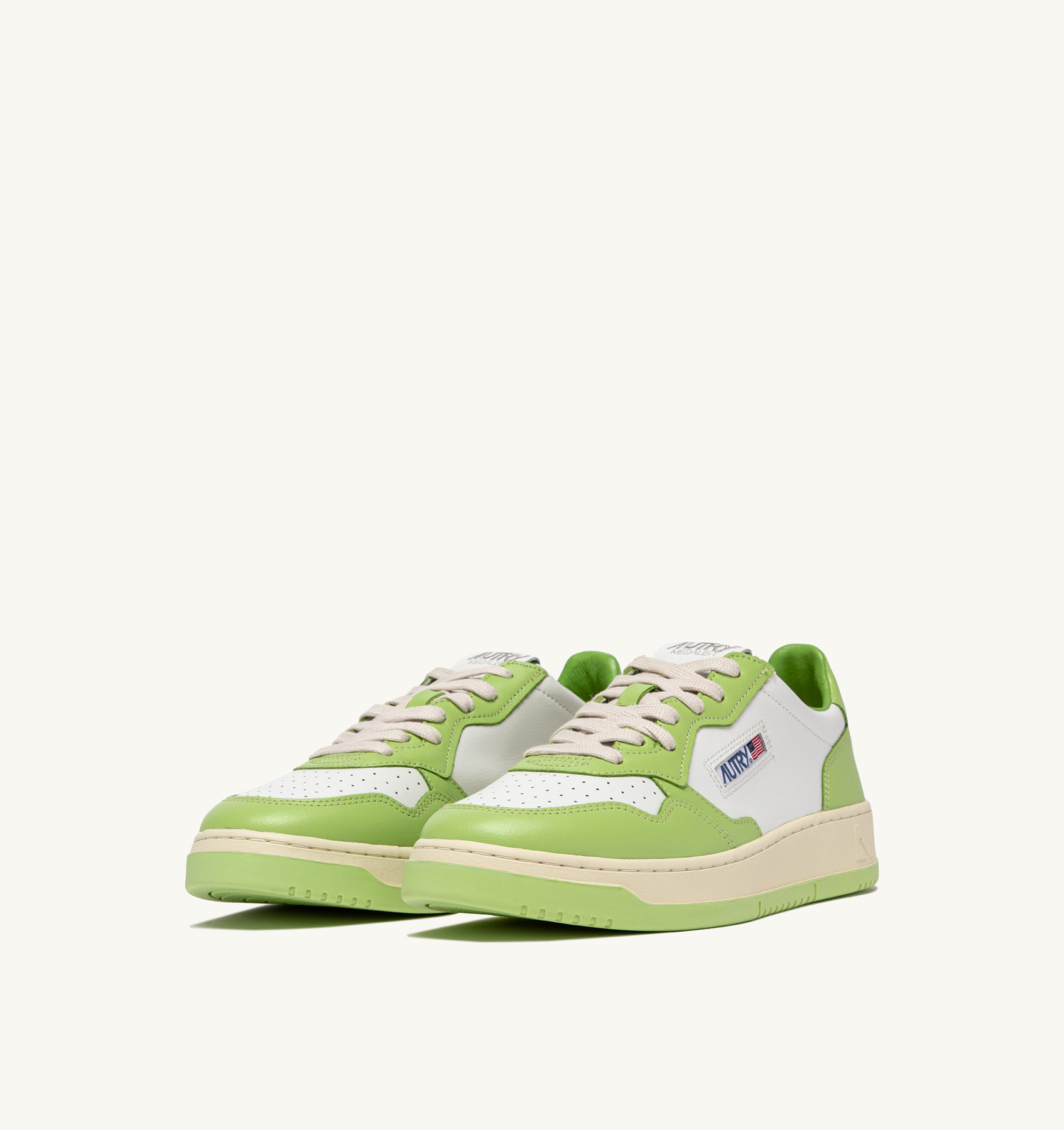 MEDALIST LOW BI-COLOR SNEAKERS IN WHITE AND GREEN LEATHER