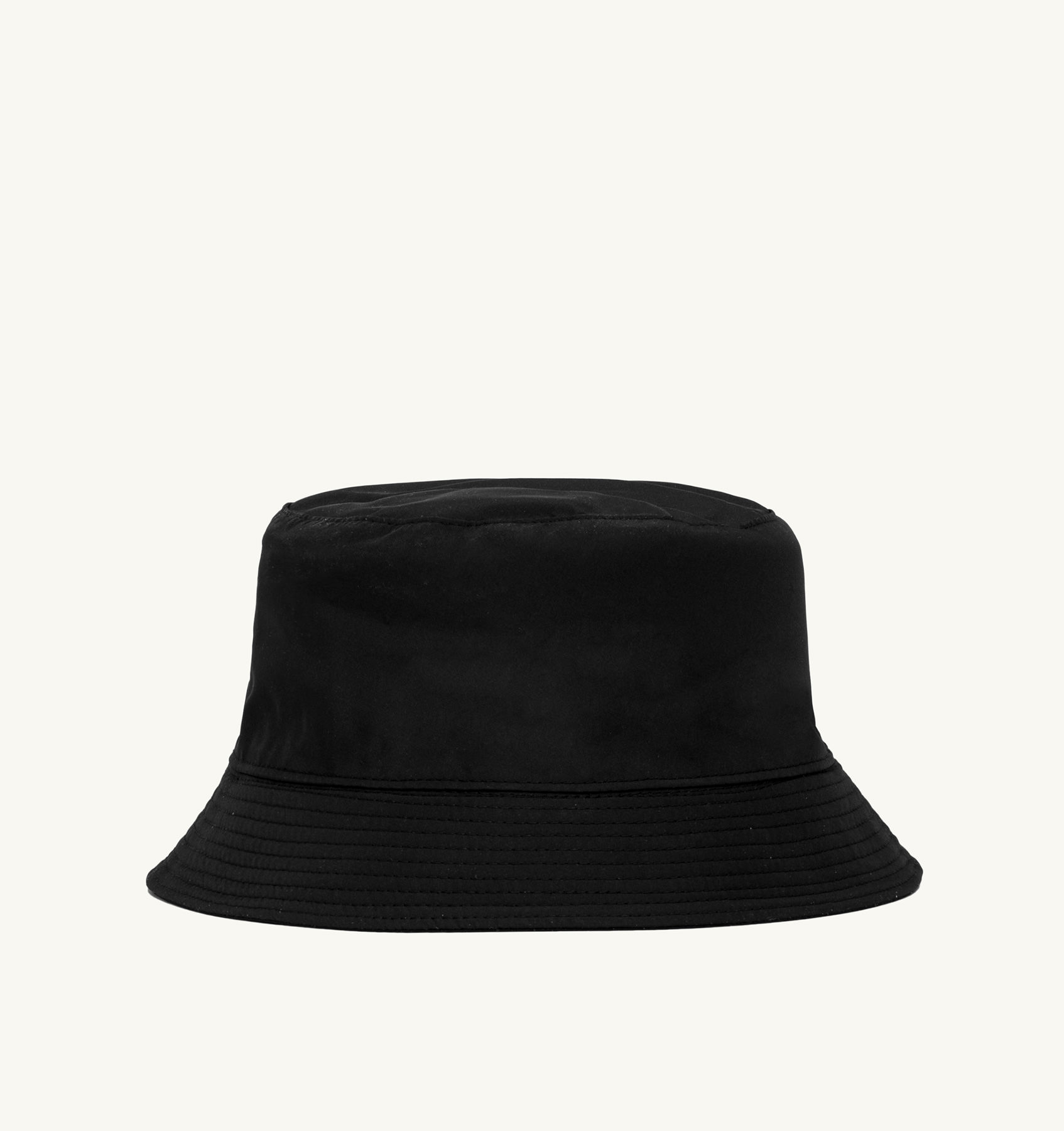 BUCKET HAT IN BLACK NYLON