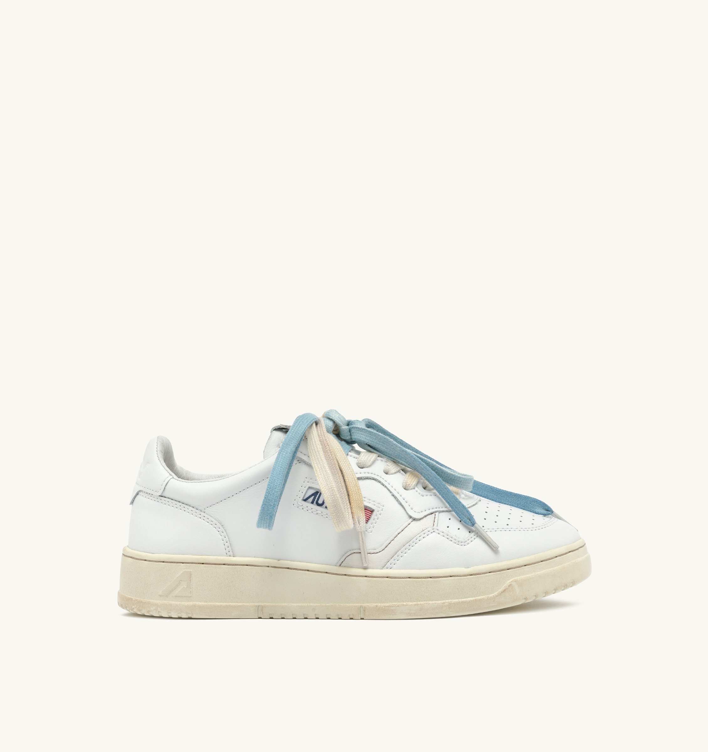 MEDALIST LOW SNEAKERS IN WHITE LEATHER