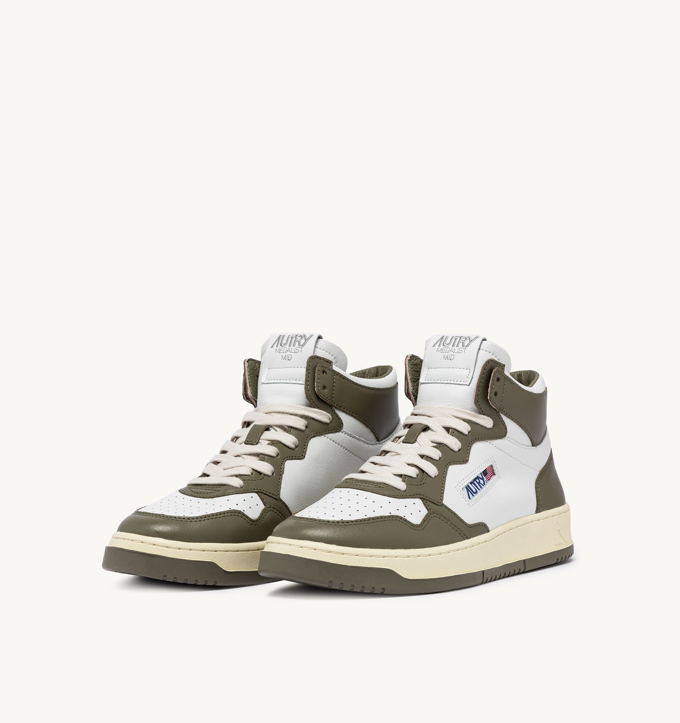MEDALIST MID BICOLOR SNEAKERS IN WHITE AND HUNTER GREEN LEATHER