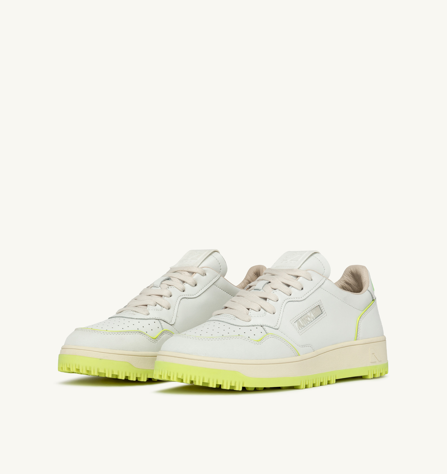 GOLF LOW SNEAKERS IN LEATHER COLOR WHITE AND YELLOW