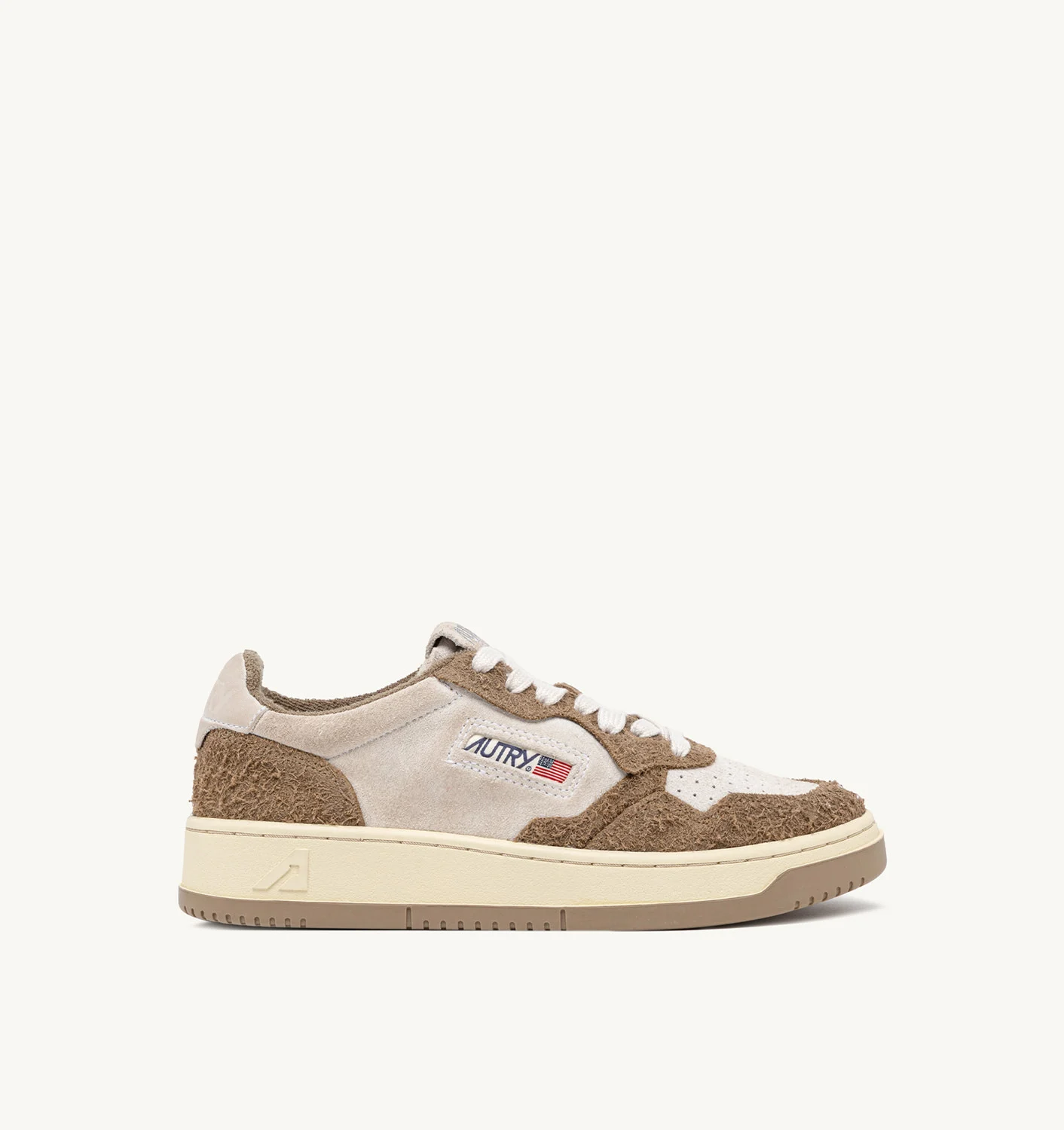 MEDALIST LOW SNEAKERS IN MUD BROWN SUEDE