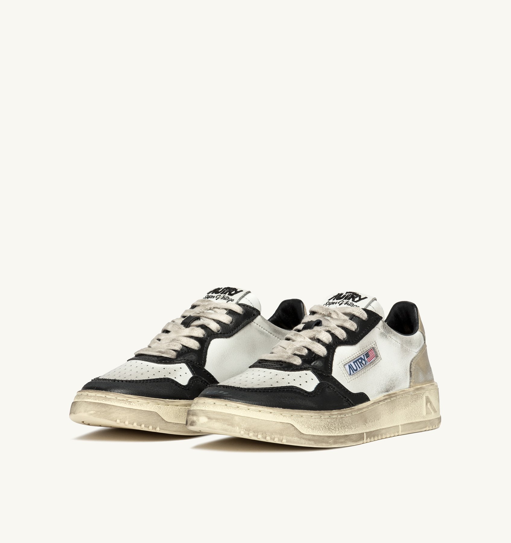 MEDALIST LOW SUPER VINTAGE SNEAKERS IN WHITE, BLACK AND PLATINUM LEATHER