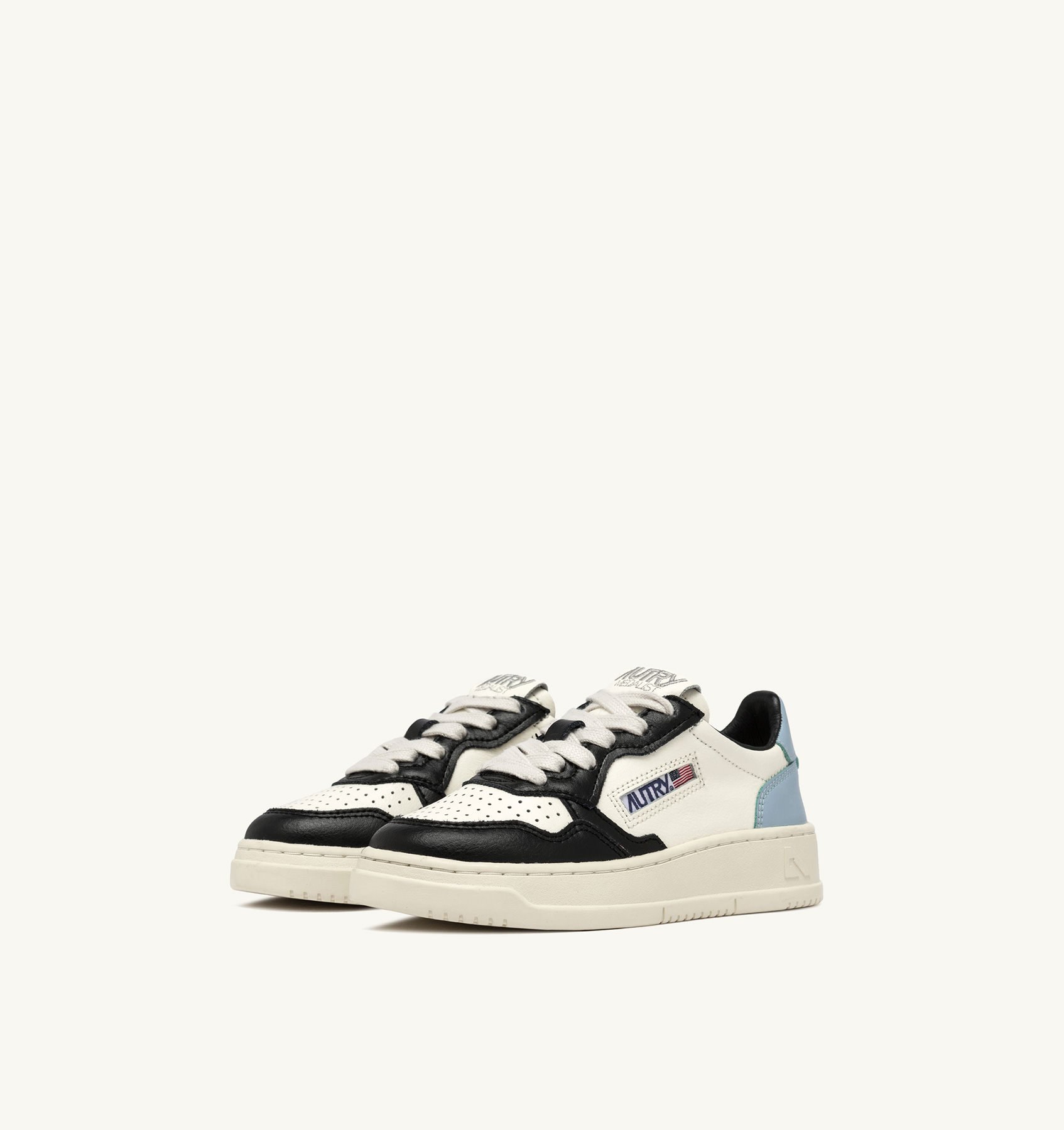 MEDALIST LOW SNEAKERS IN WHITE, BLACK AND BLUE LEATHER