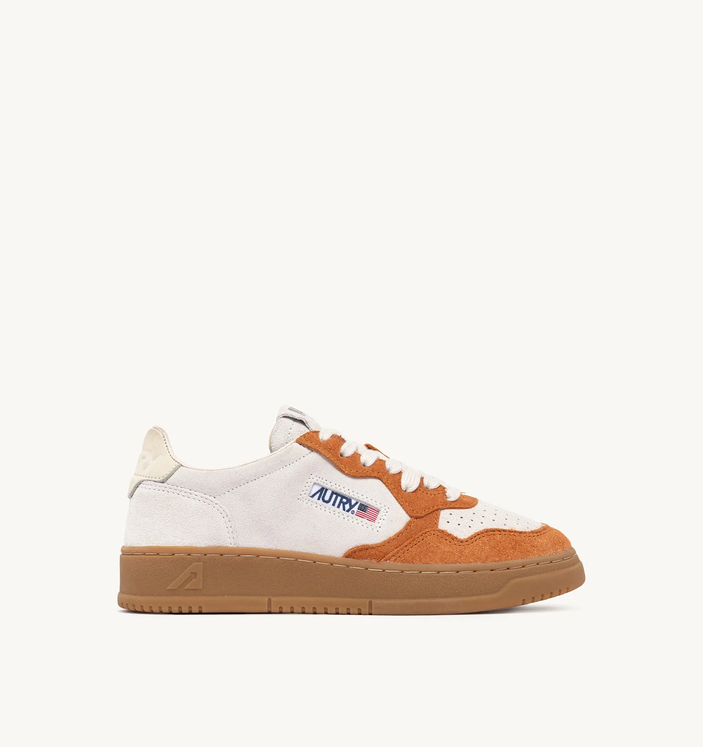 MEDALIST LOW SNEAKERS IN WHITE AND BROWN SUEDE