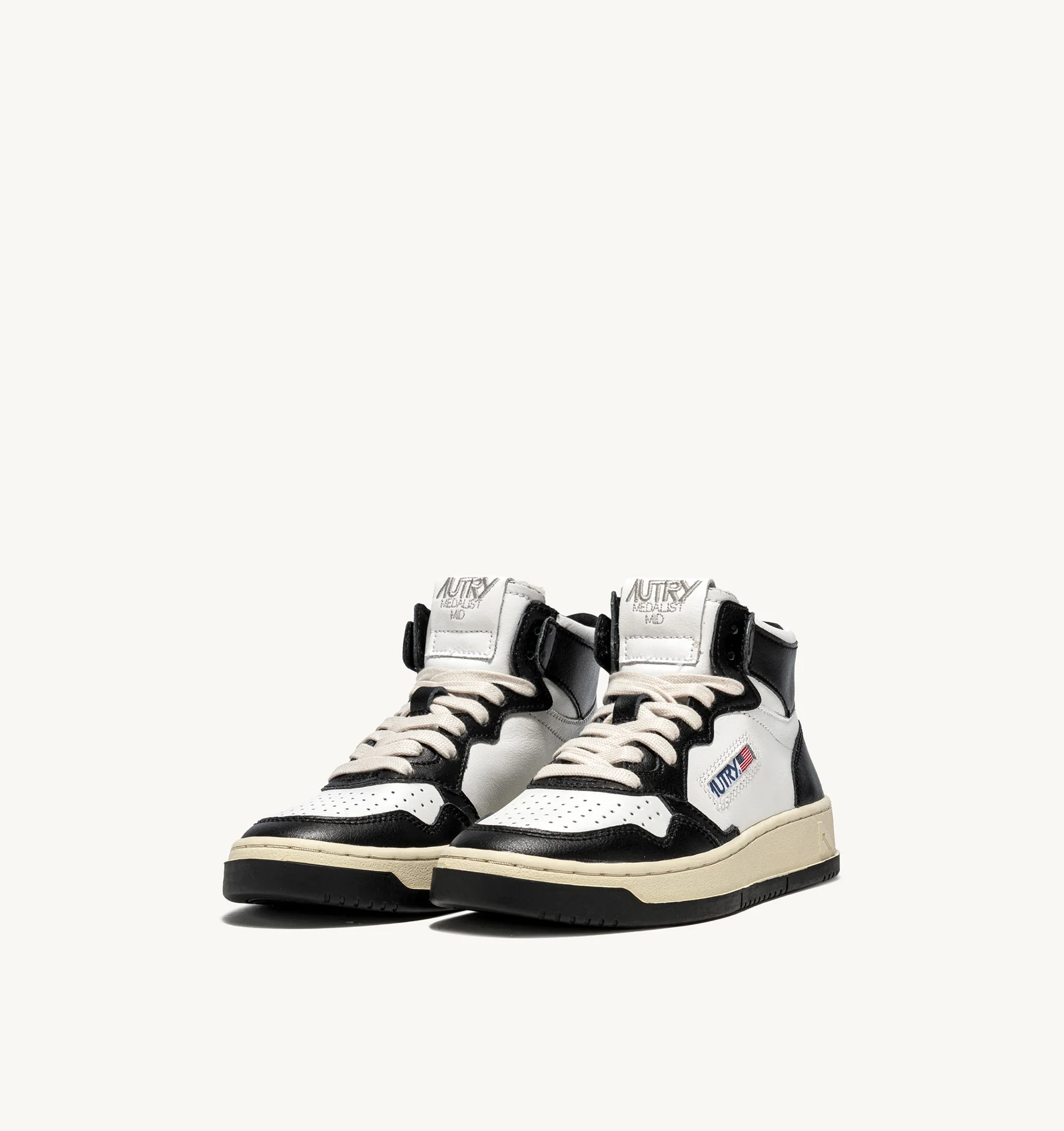 MEDALIST MID BICOLOR SNEAKERS IN WHITE AND BLACK LEATHER