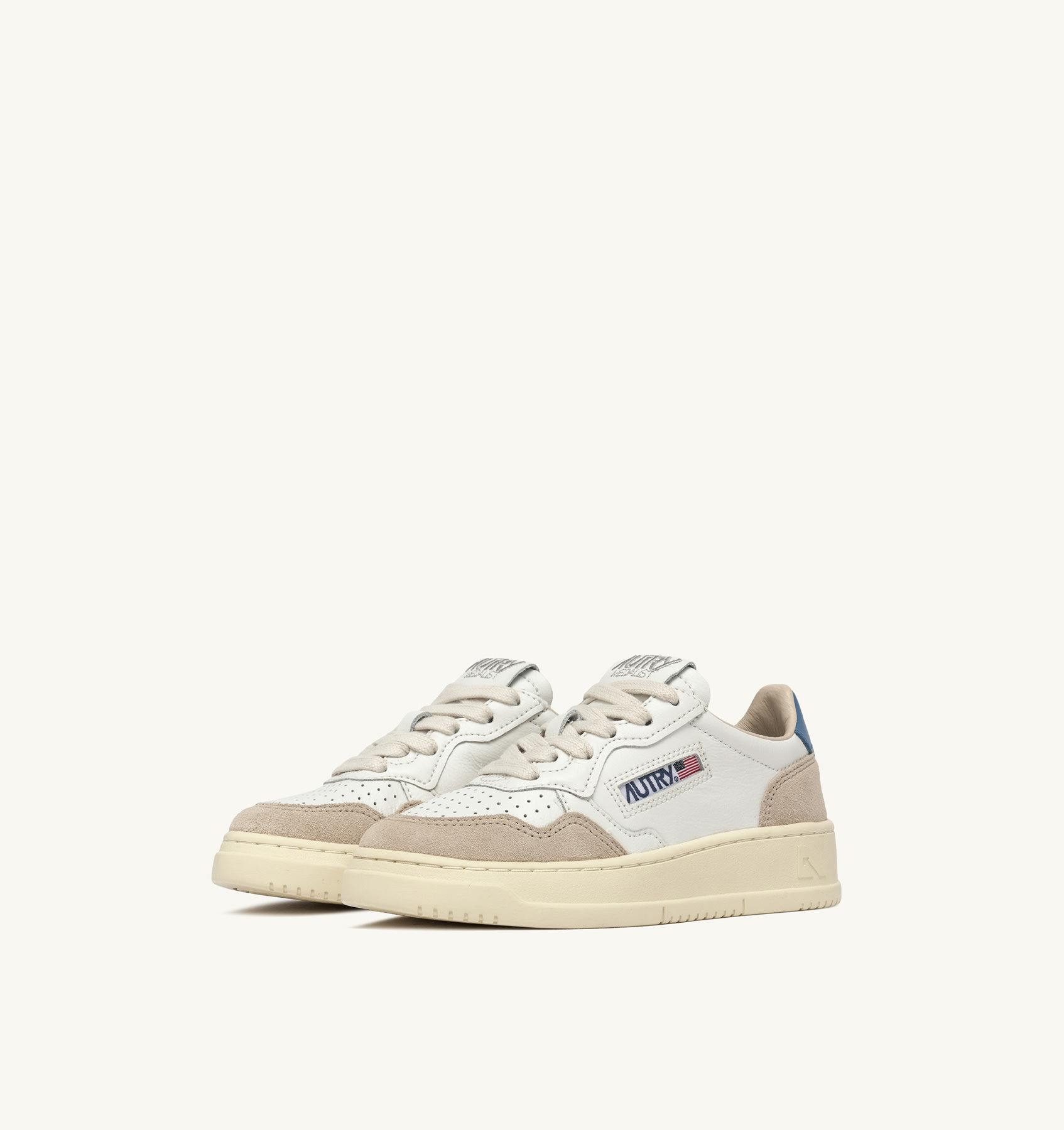 MEDALIST LOW SNEAKERS IN BICOLOR SUEDE