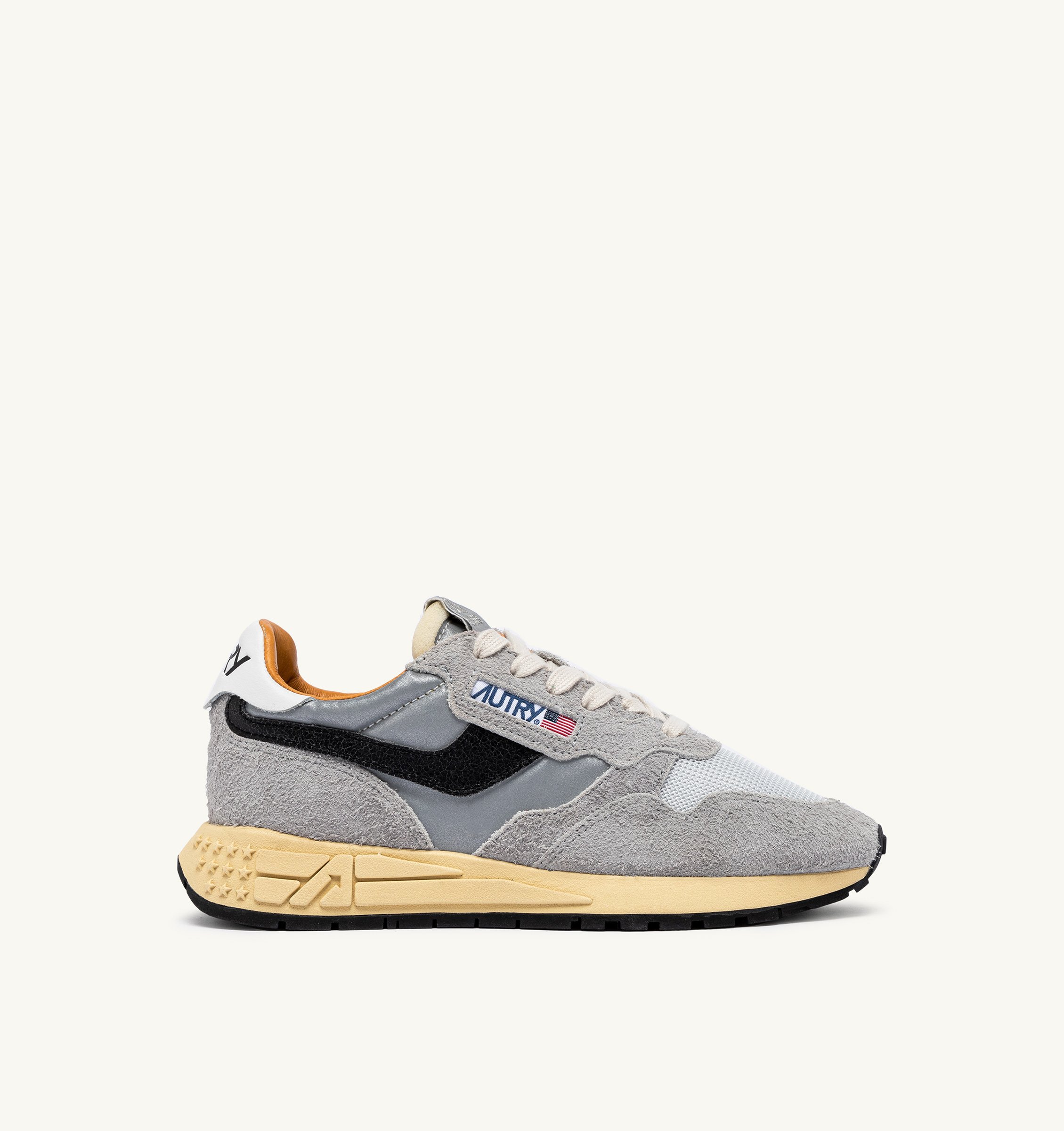 REELWIND LOW SNEAKERS IN SAND CRACKED LEATHER AND REFLECTIVE NYLON