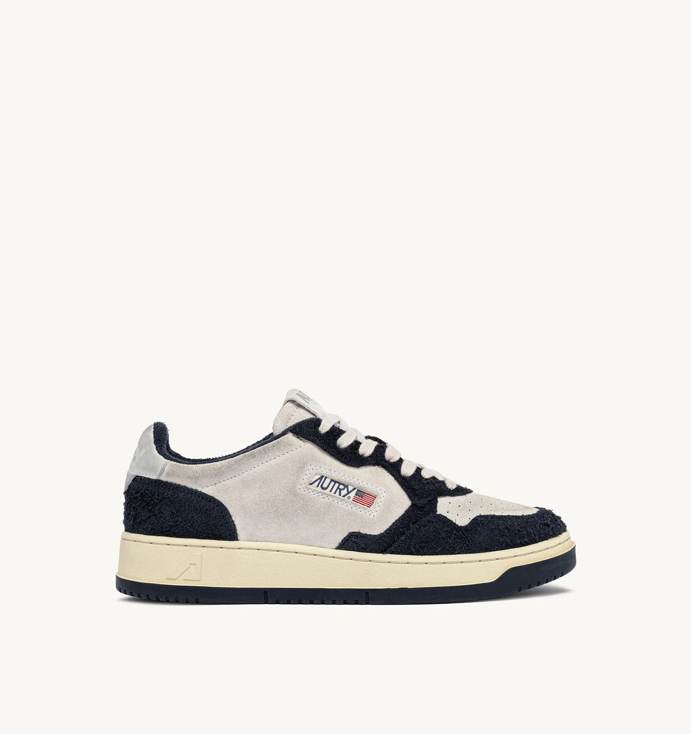 MEDALIST LOW SNEAKERS IN SPACE COLOR SUEDE
