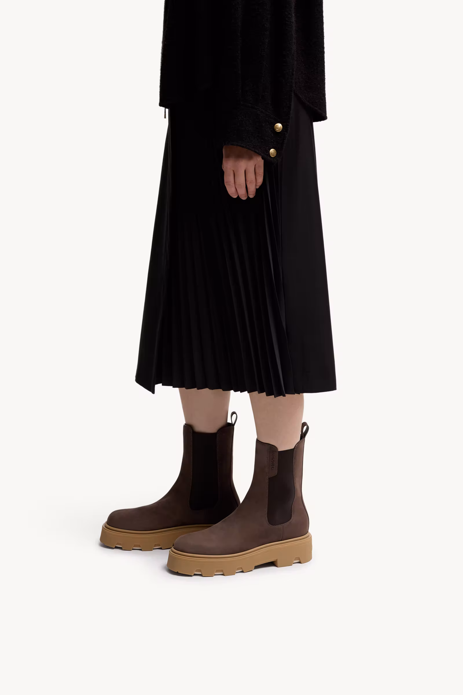Aurea Nubuck Chelsea Boots